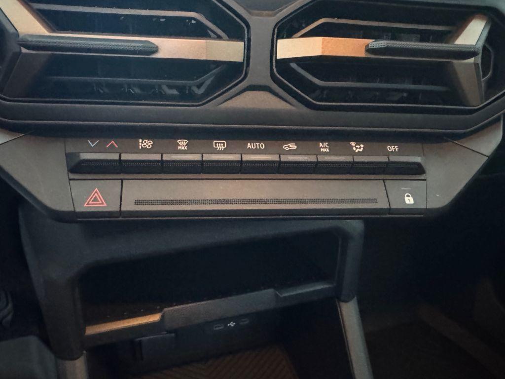 Fahrzeug-Bild 13