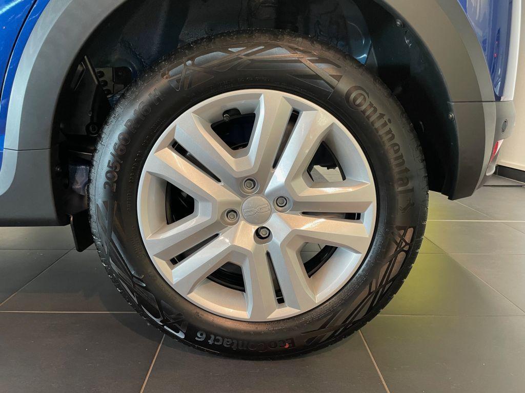 Fahrzeug-Bild 12