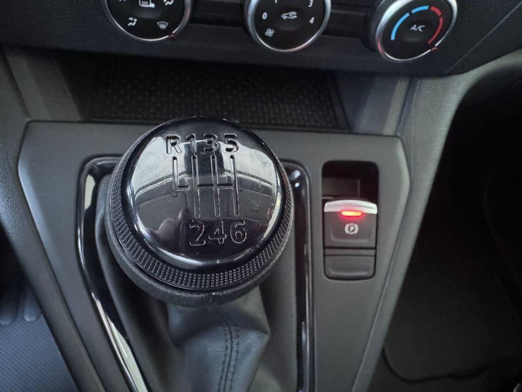 Fahrzeug-Bild 12