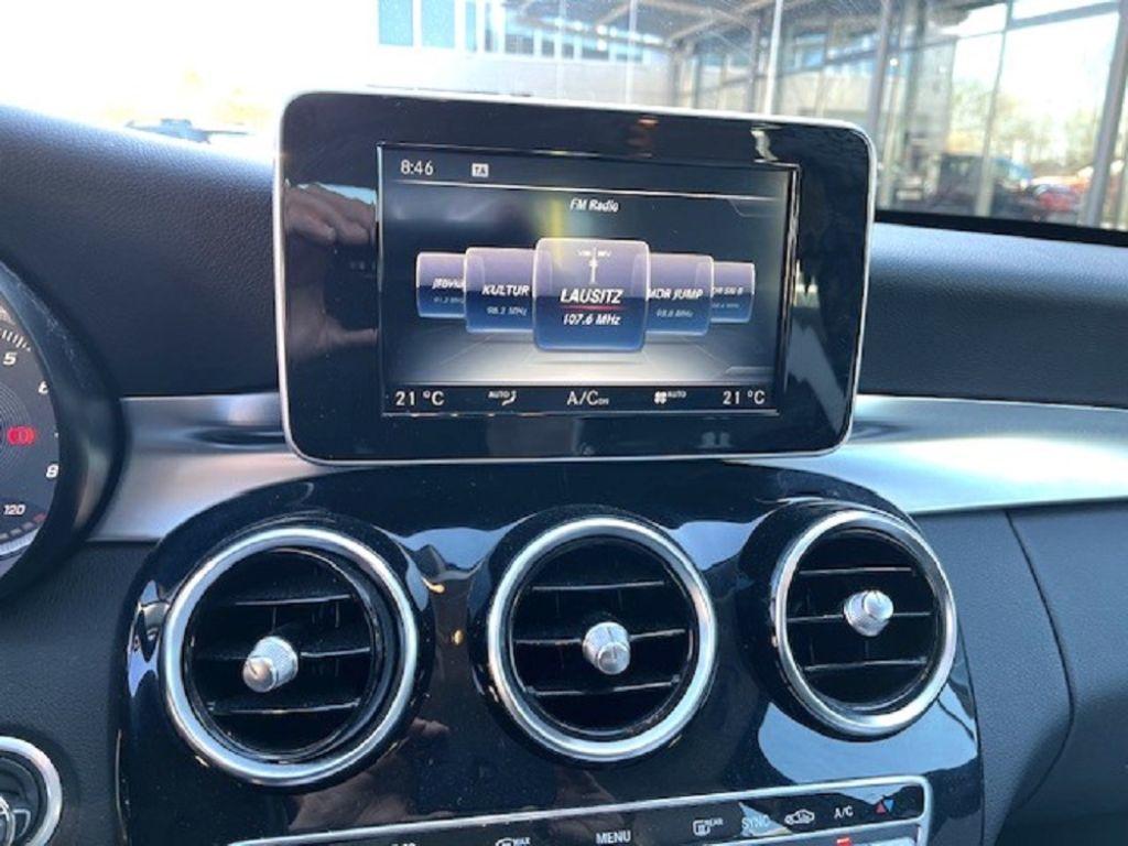 Fahrzeug-Bild 11