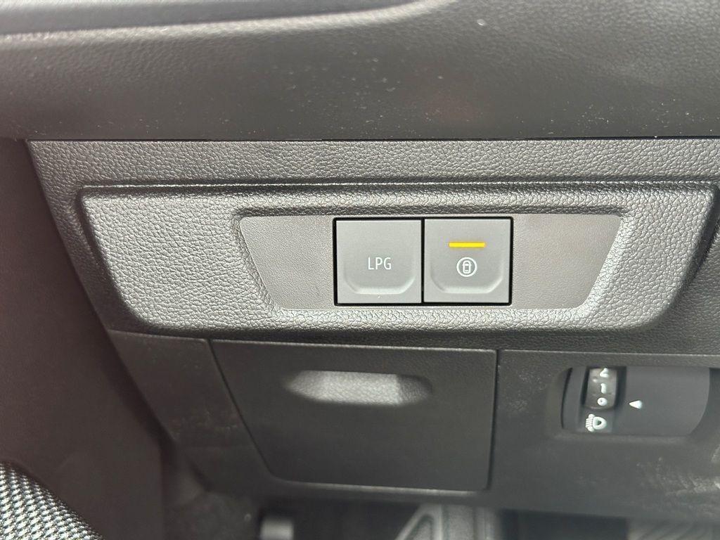 Fahrzeug-Bild 13