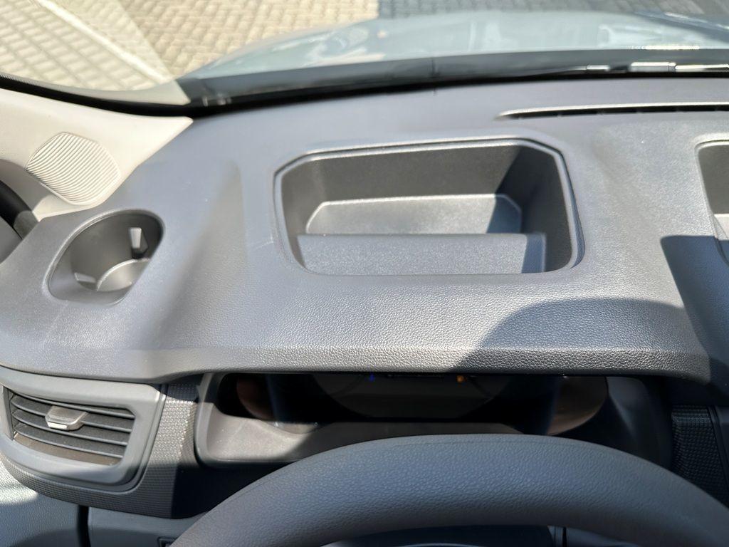 Fahrzeug-Bild 12