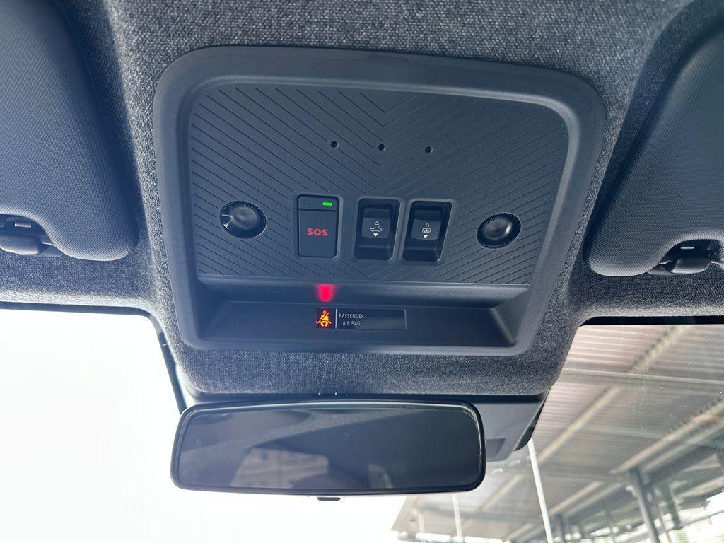 Fahrzeug-Bild 12