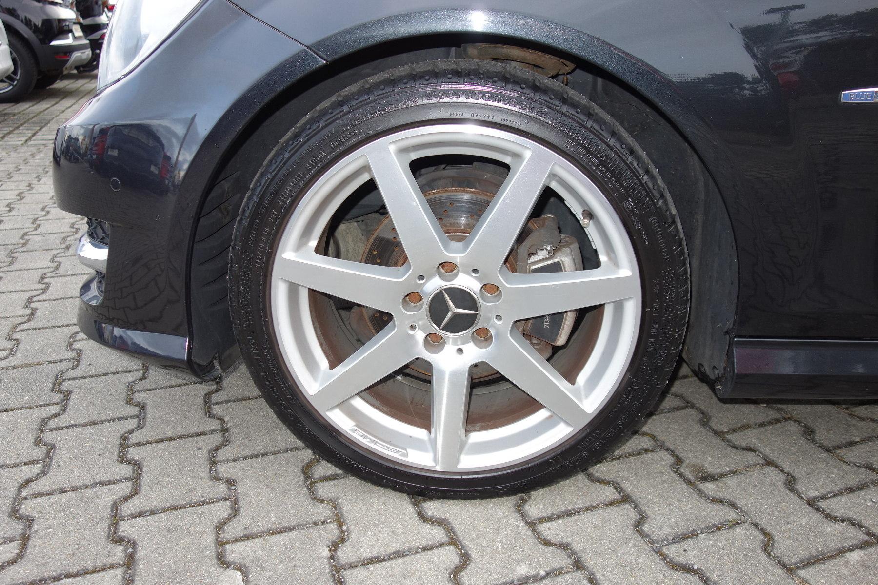 Fahrzeug-Bild 11