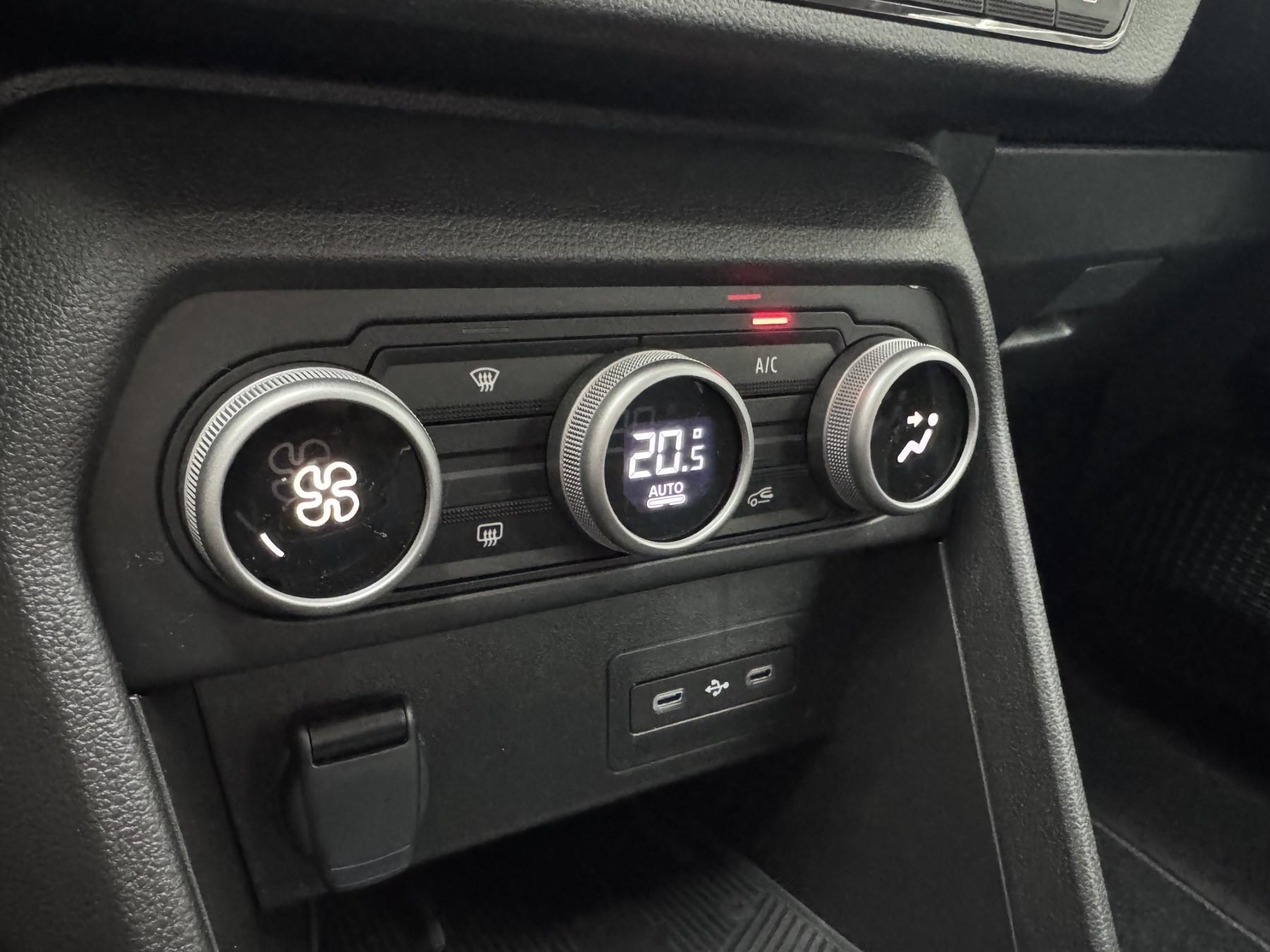 Fahrzeug-Bild 13