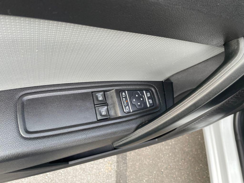 Fahrzeug-Bild 9