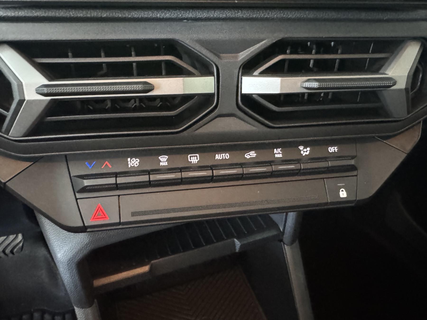 Fahrzeug-Bild 12