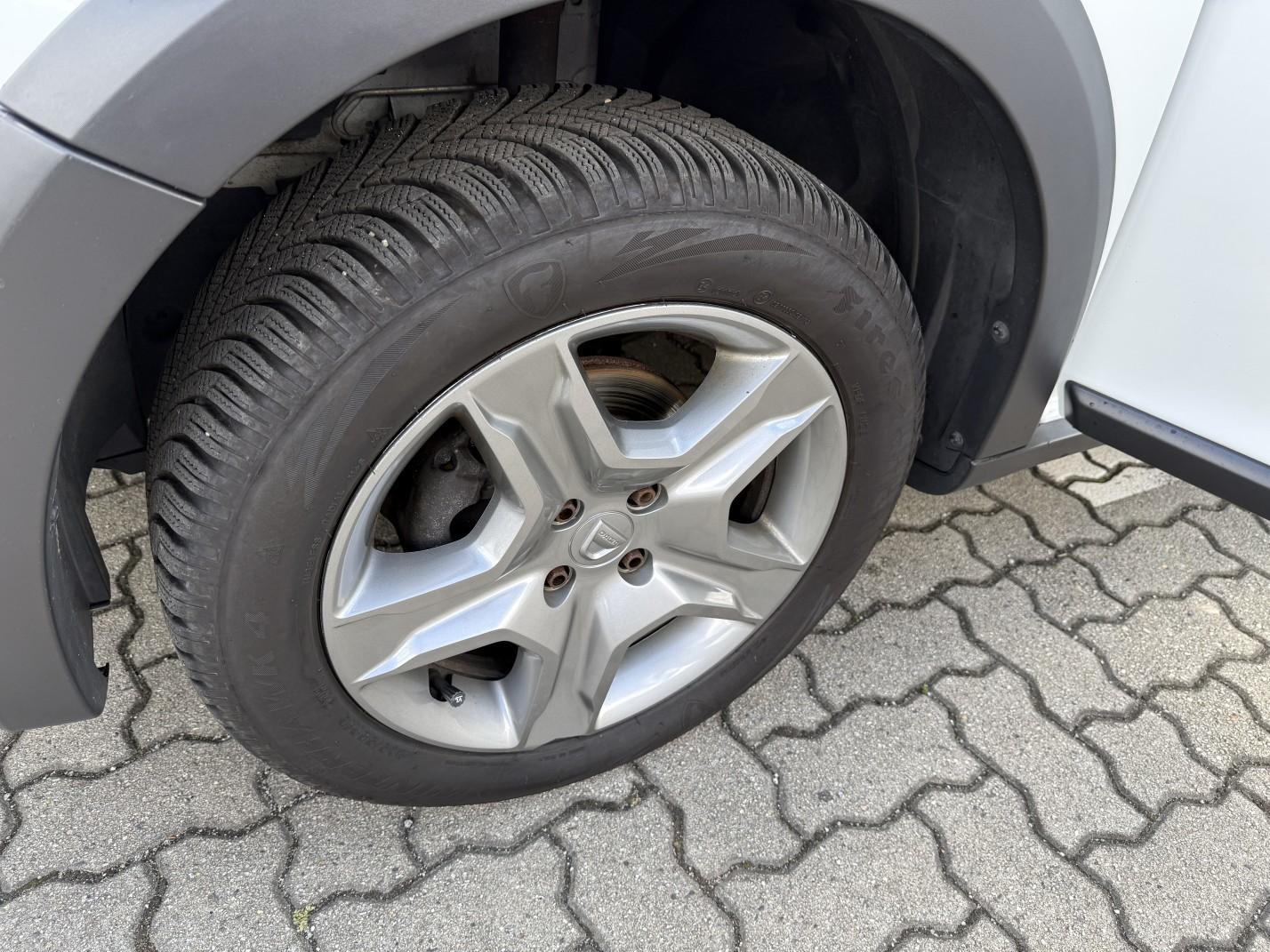 Fahrzeug-Bild 14