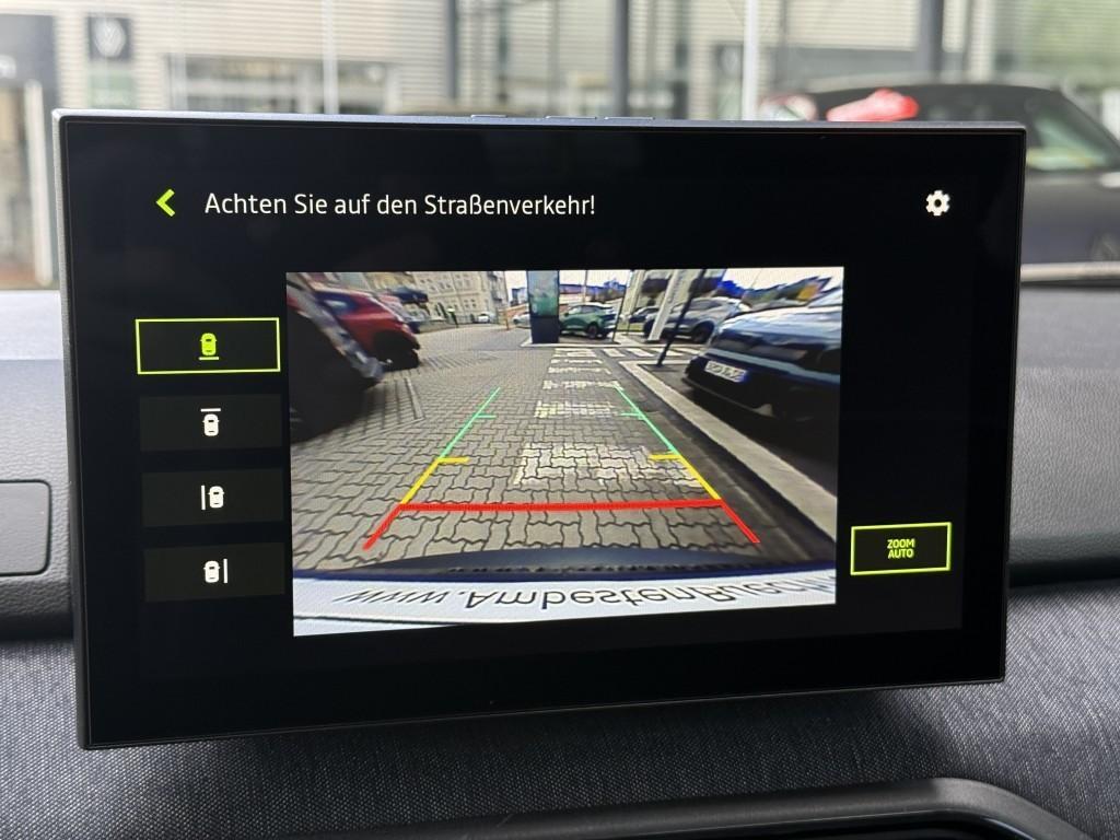 Fahrzeug-Bild 11