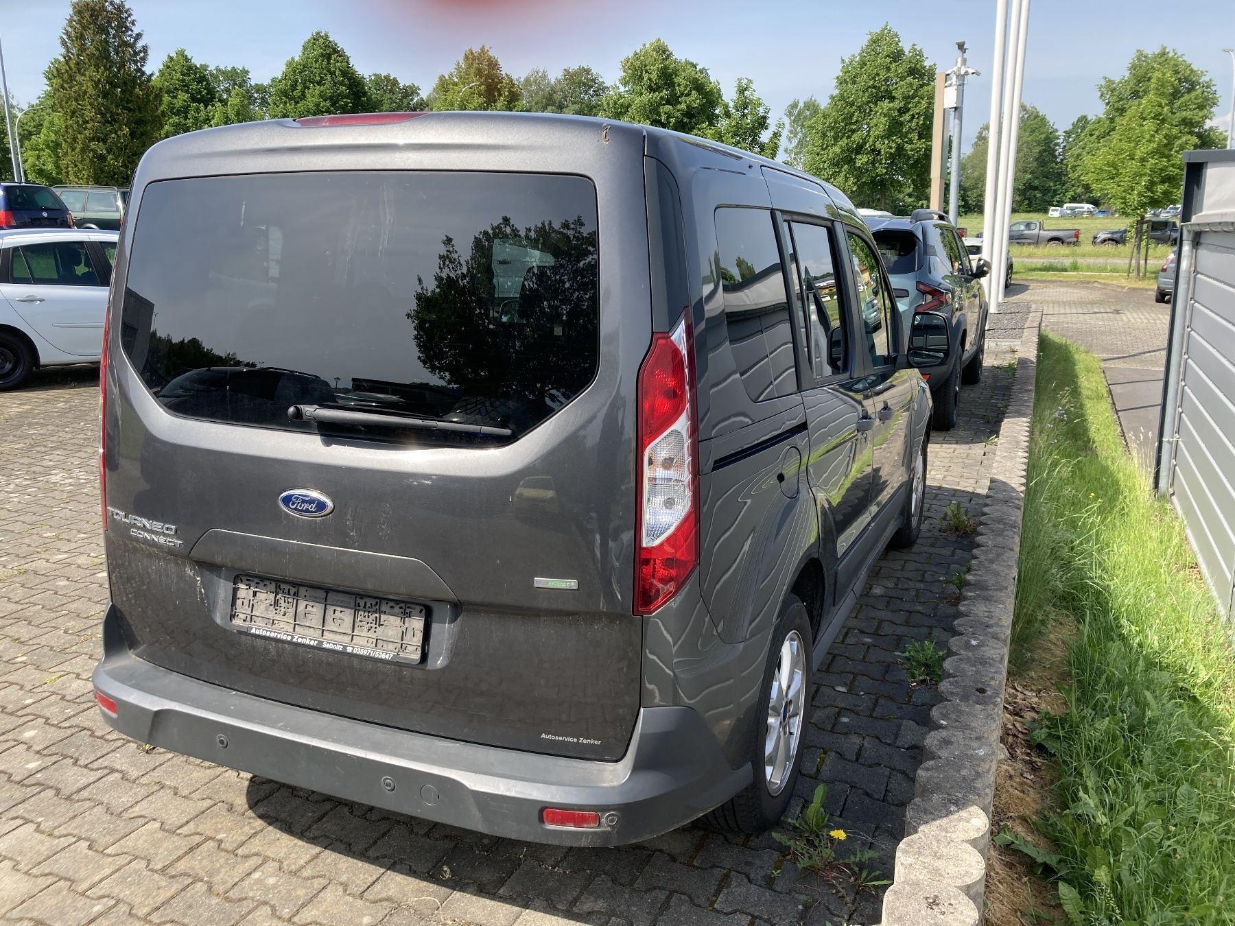 Fahrzeug-Bild 4