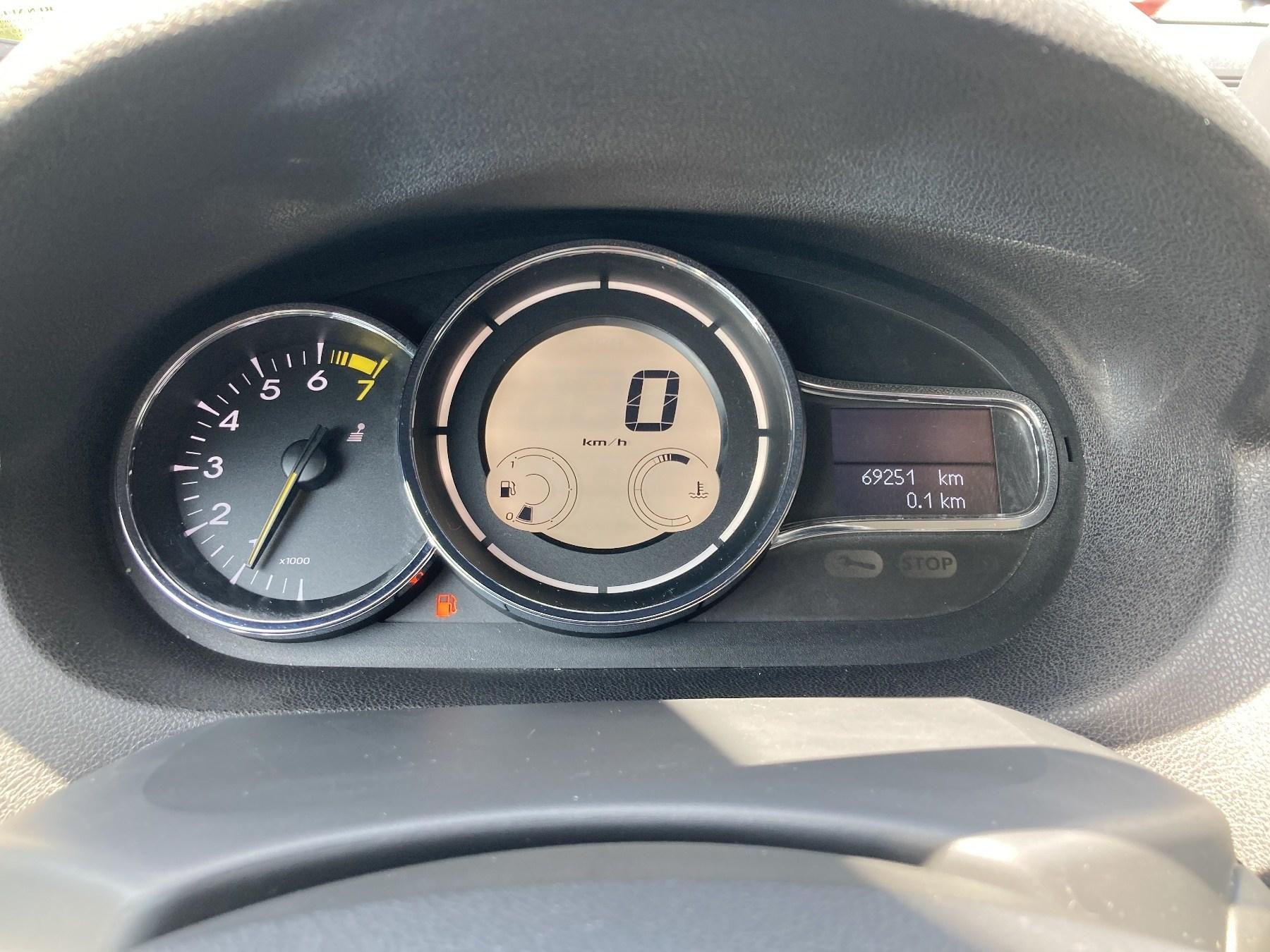 Fahrzeug-Bild 12