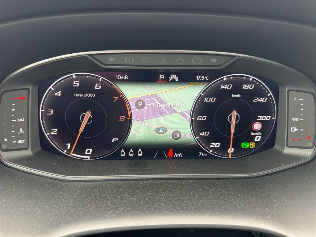 Fahrzeug-Bild 11