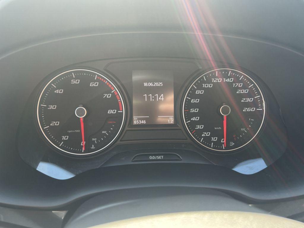 Fahrzeug-Bild 12