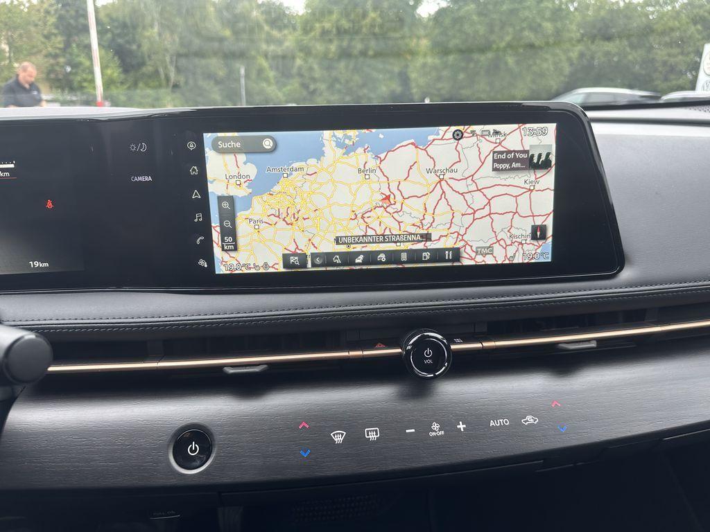 Fahrzeug-Bild 12