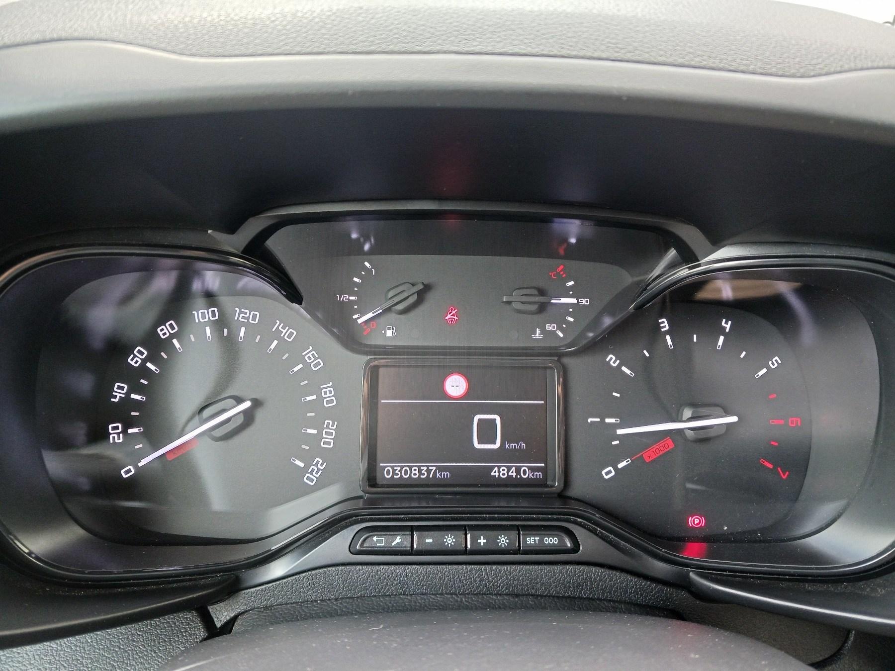 Fahrzeug-Bild 19