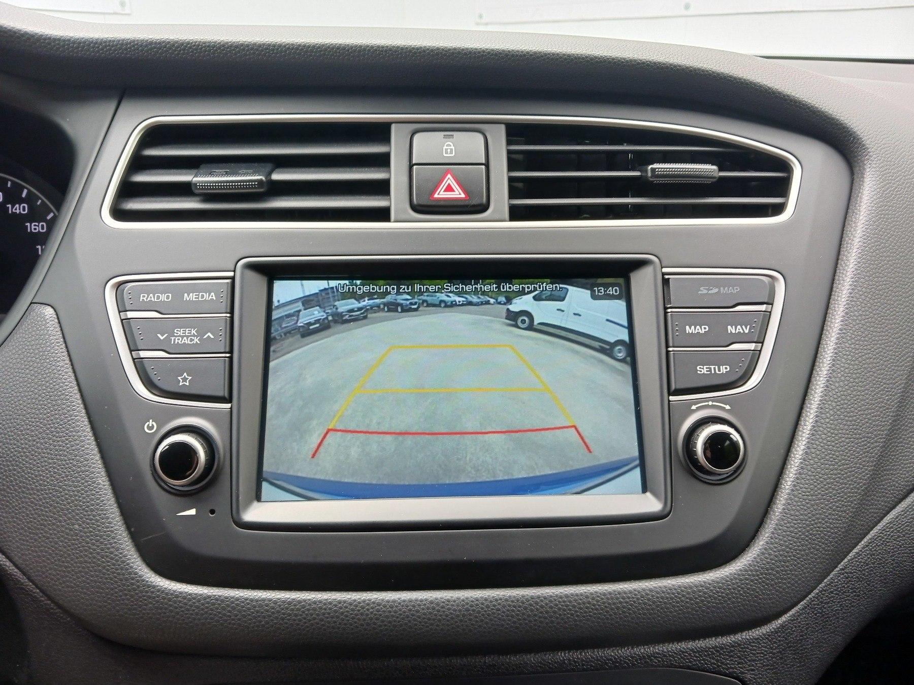 Fahrzeug-Bild 22