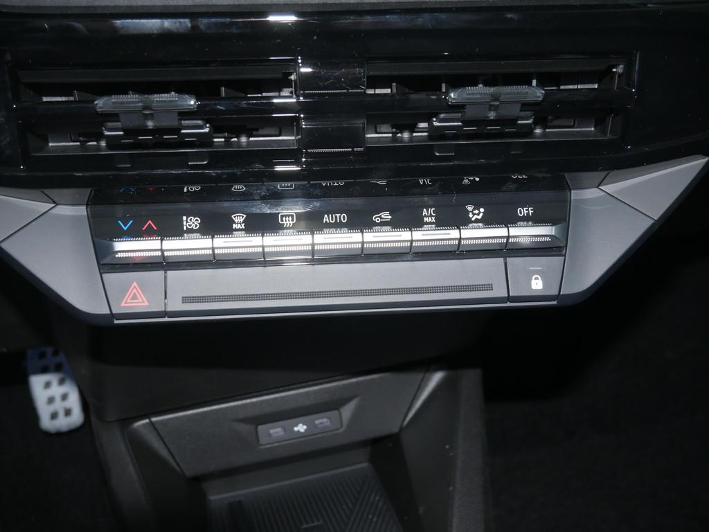 Fahrzeug-Bild 11