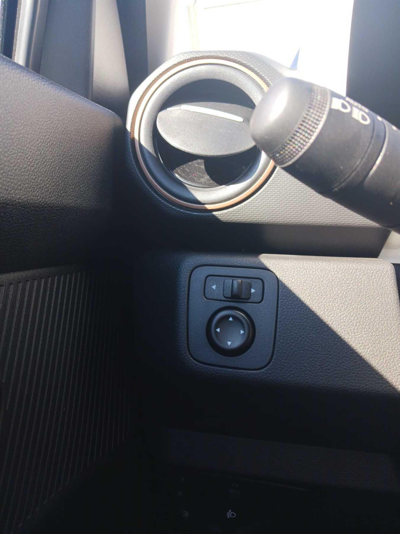 Fahrzeug-Bild 12