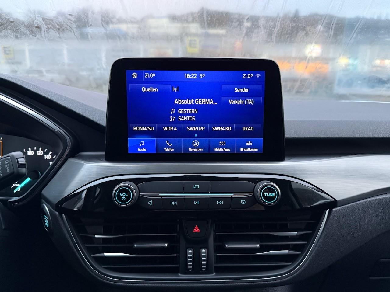 FORD Titanium X + Fahrer-Assistenz-Pkt. FORD Titanium X + Fahrer-Assistenz-Pkt.