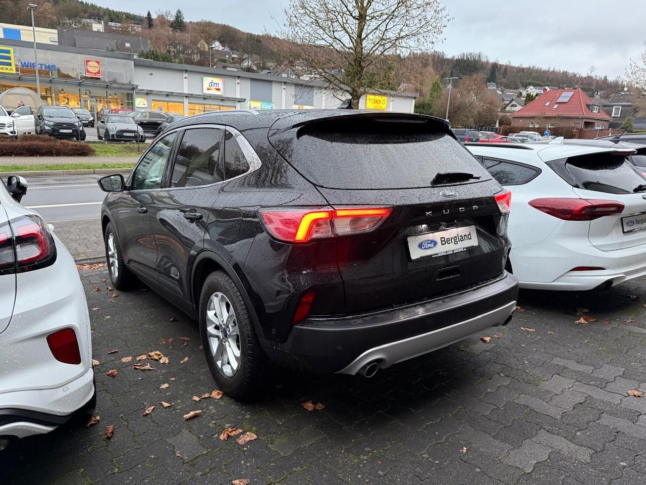 FORD Titanium X + Fahrer-Assistenz-Pkt. FORD Titanium X + Fahrer-Assistenz-Pkt.
