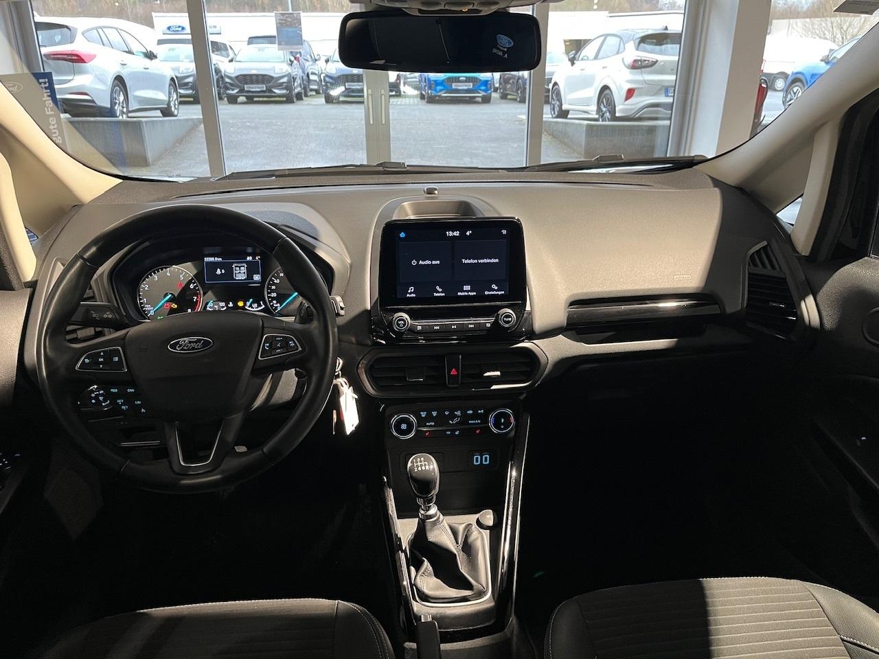 FORD TITANIUM 1.0l 125PS FORD TITANIUM 1.0l 125PS