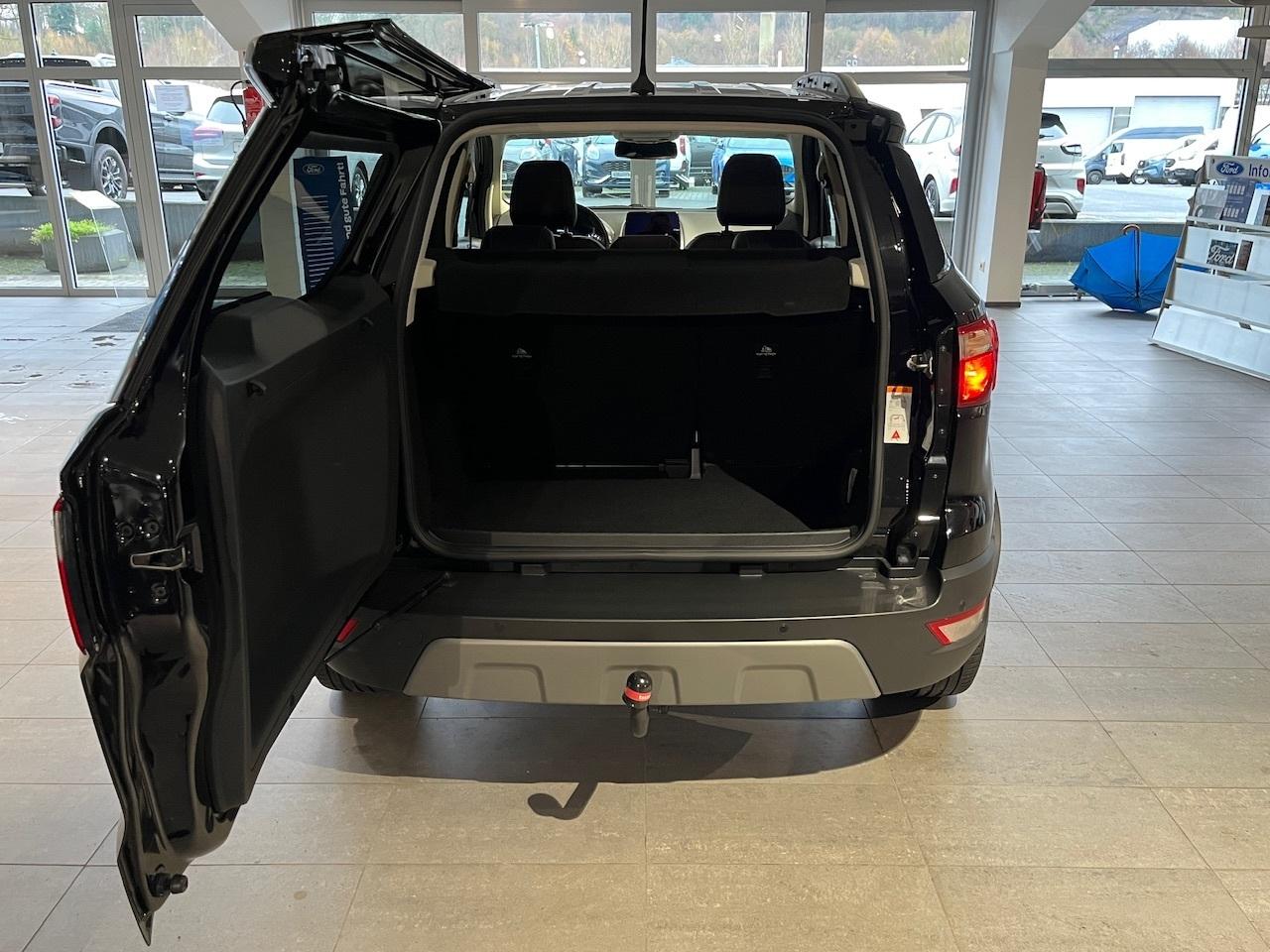 FORD TITANIUM 1.0l 125PS FORD TITANIUM 1.0l 125PS