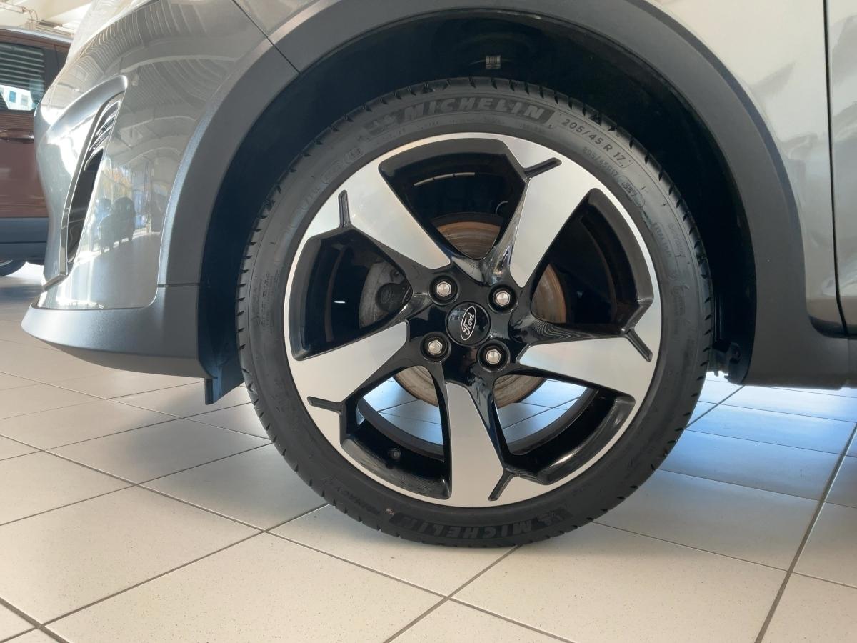 FORD ACTIVE 5D 1.0L EB 95PS FORD ACTIVE 5D 1.0L EB 95PS