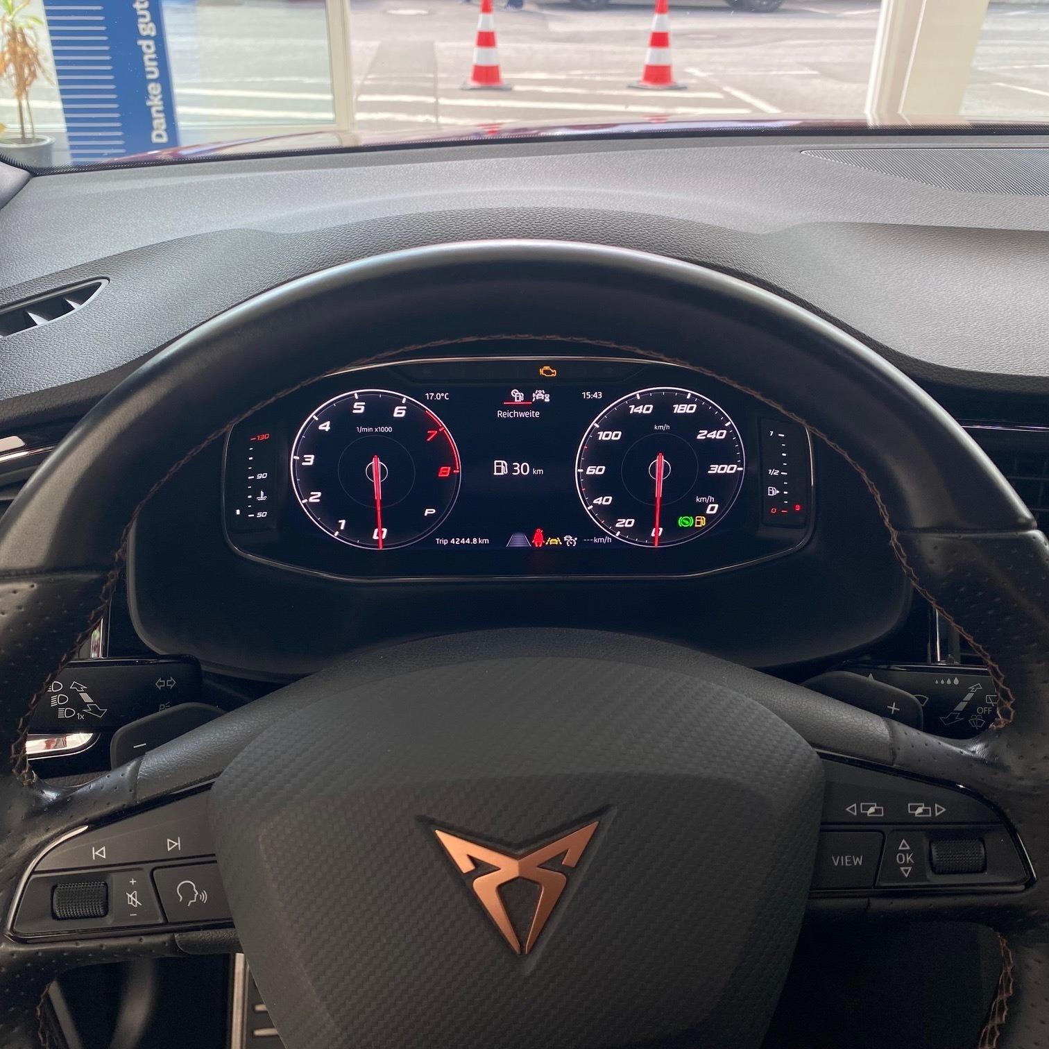 CUPRA 2.0 TSI 4Drive CUPRA 2.0 TSI 4Drive