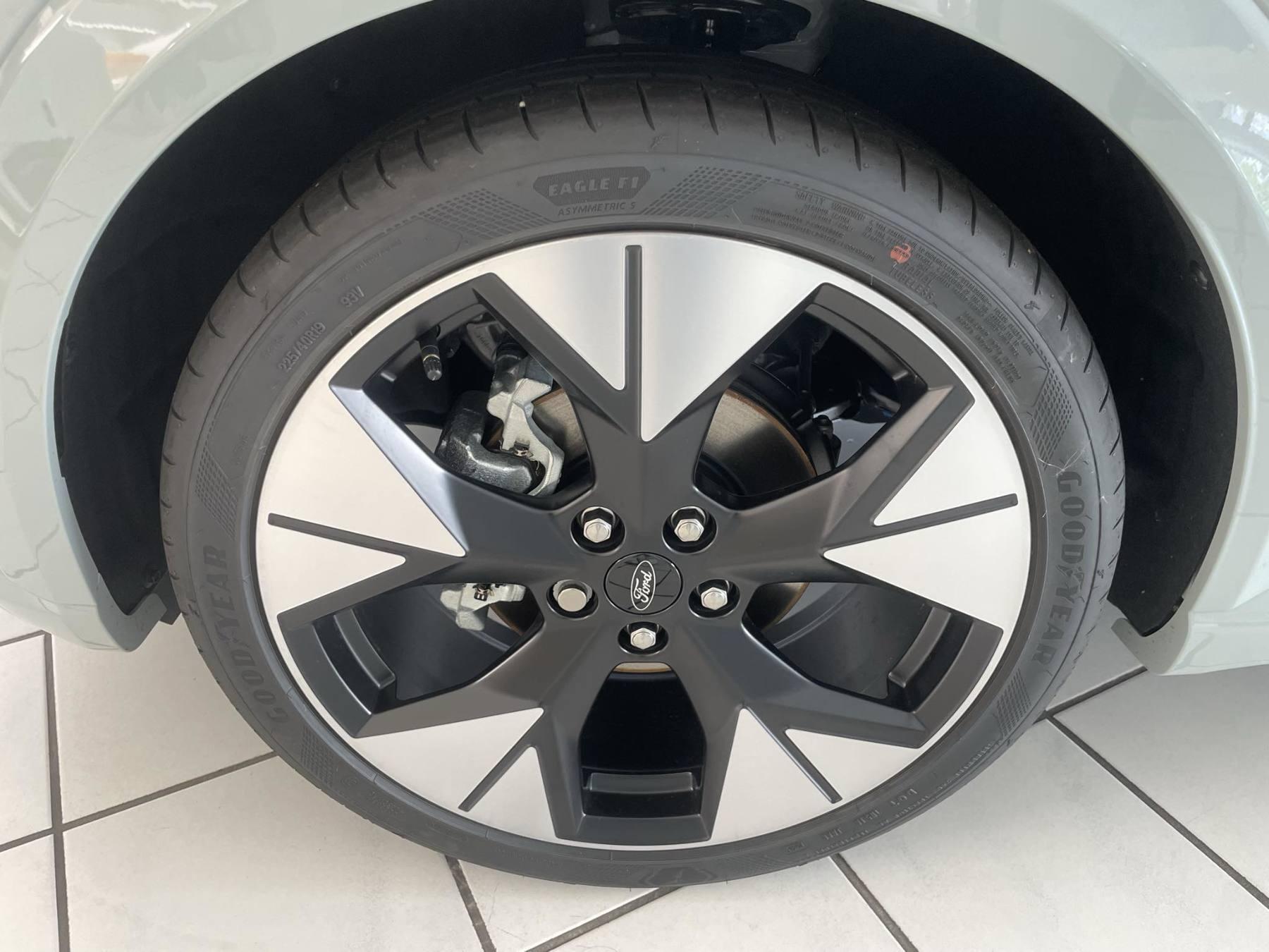 FORD ST-Line X FORD ST-Line X