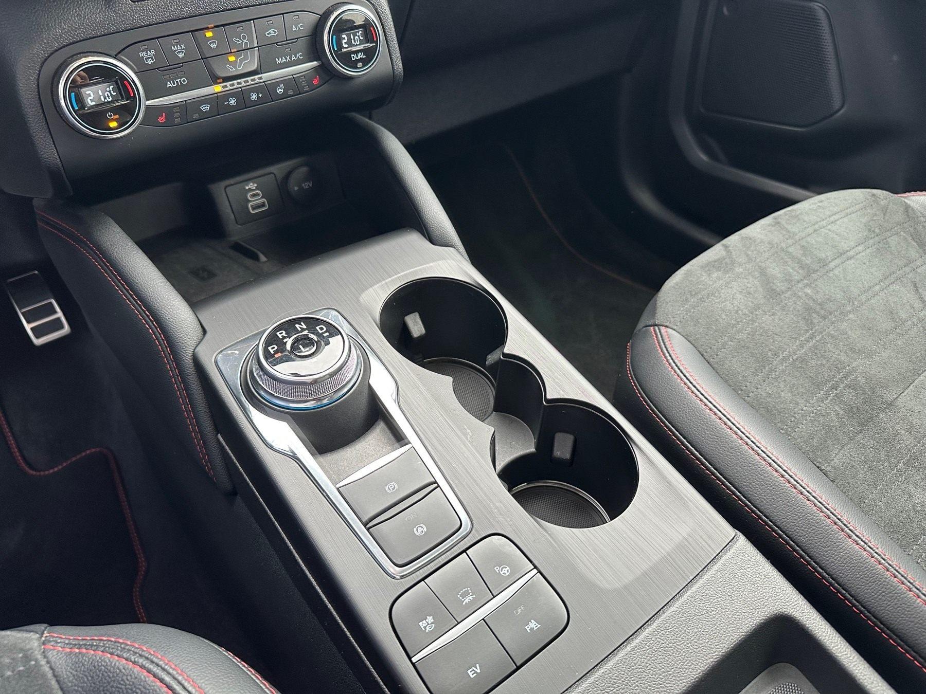 FORD ST-Line X PHEV, Panorama FORD ST-Line X PHEV, Panorama