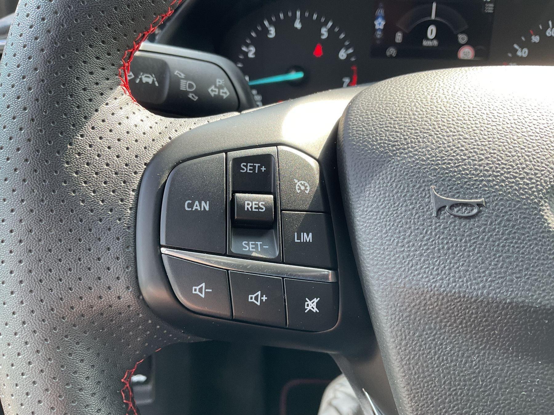 FORD ST-Line X 125 PS AUTOMATIK FORD ST-Line X 125 PS AUTOMATIK