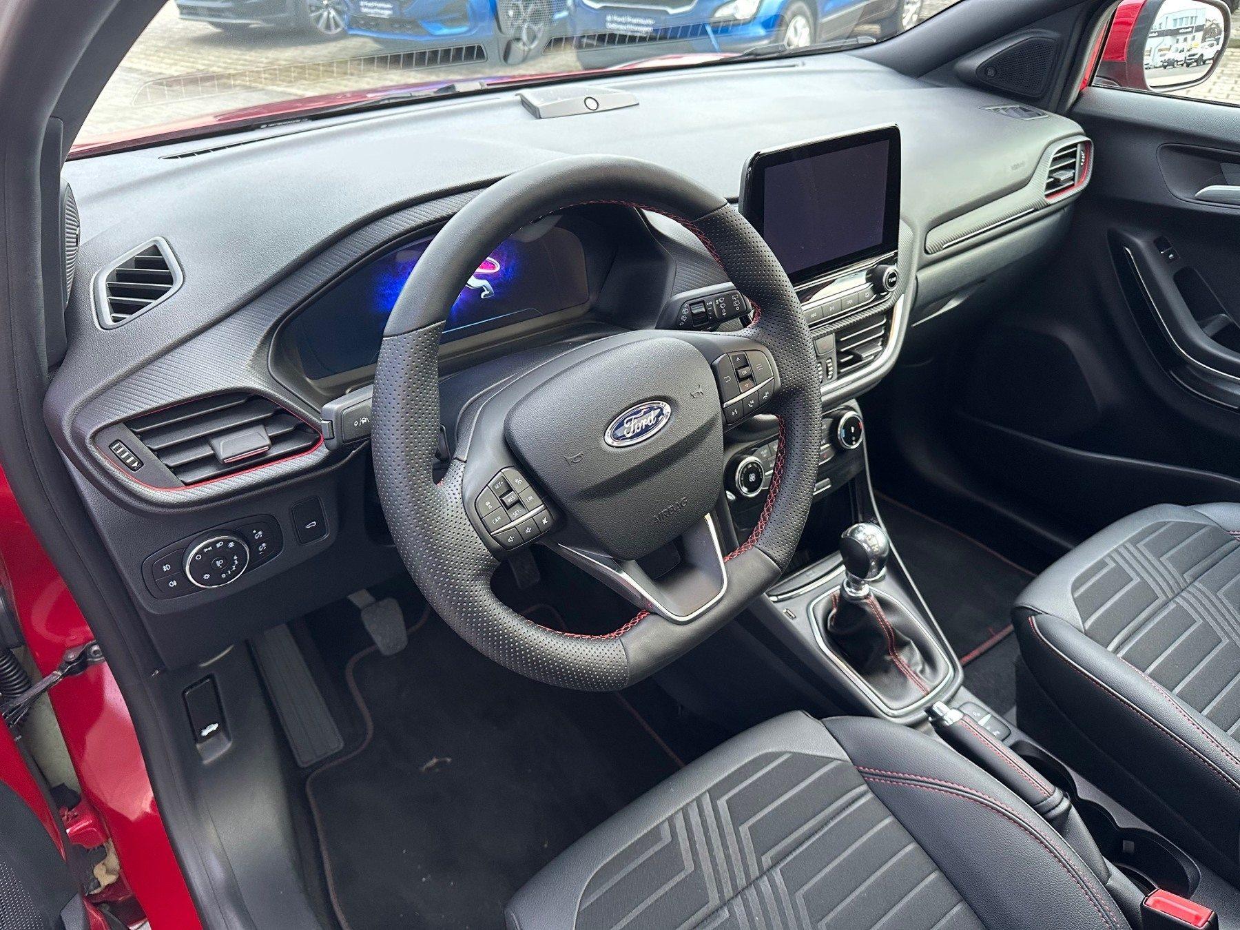 FORD ST-Line X, Panorama, LED, 19 FORD ST-Line X, Panorama, LED, 19