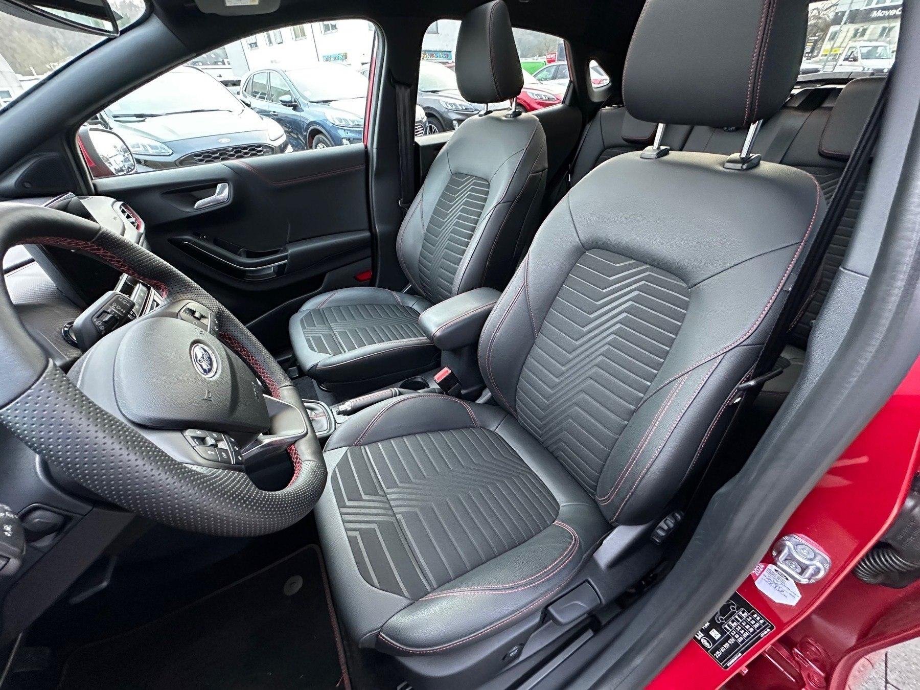 FORD ST-Line X, Panorama, LED, 19 FORD ST-Line X, Panorama, LED, 19