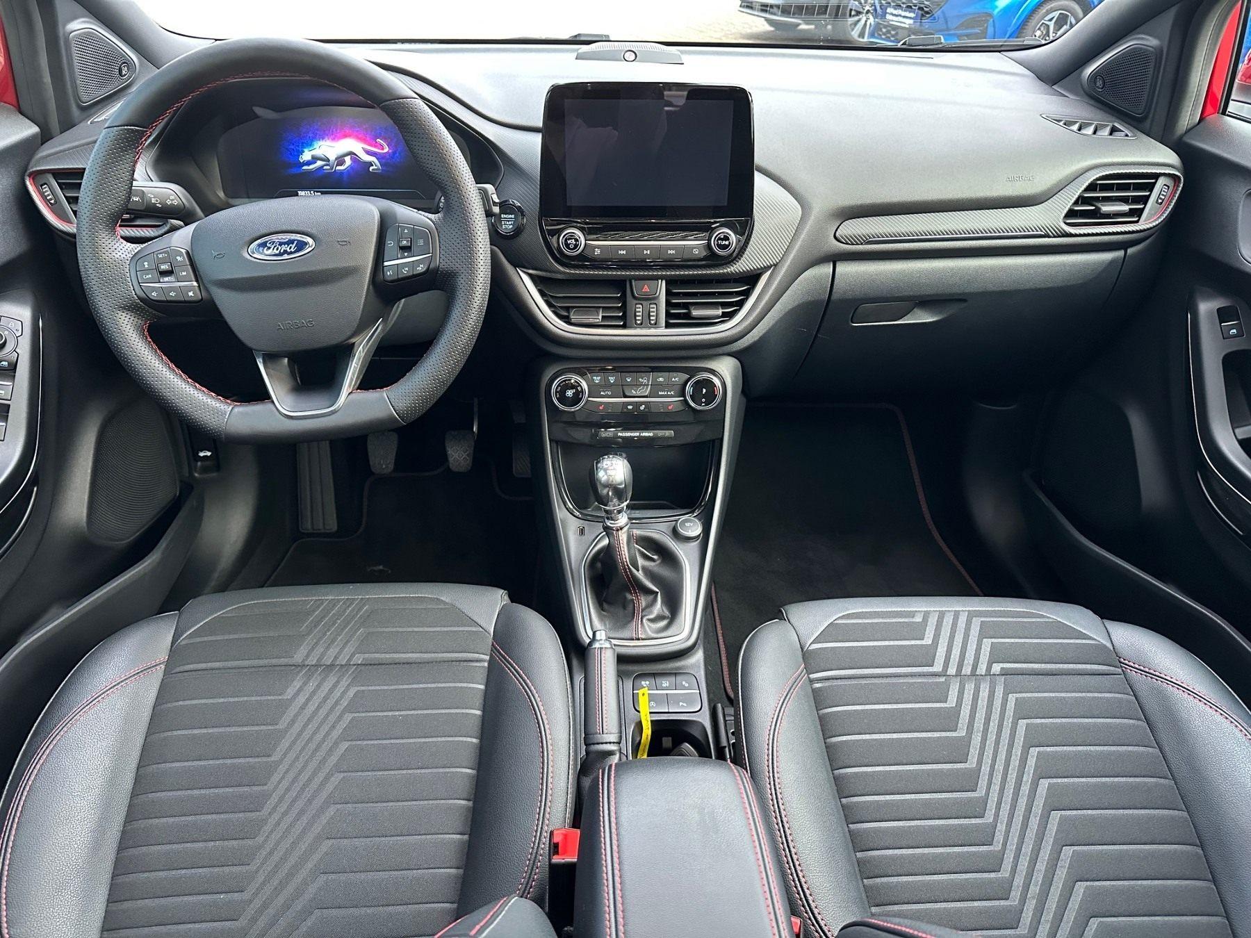 FORD ST-Line X, Panorama, LED, 19 FORD ST-Line X, Panorama, LED, 19