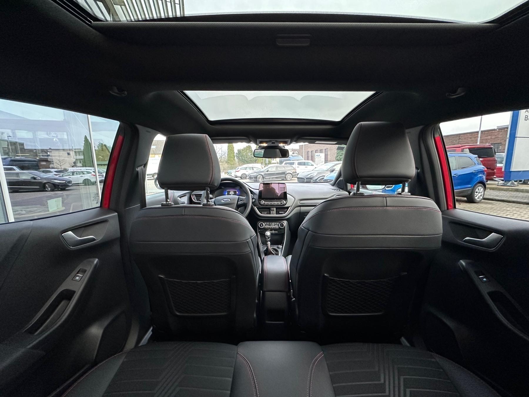 FORD ST-Line X, Panorama, LED, 19 FORD ST-Line X, Panorama, LED, 19