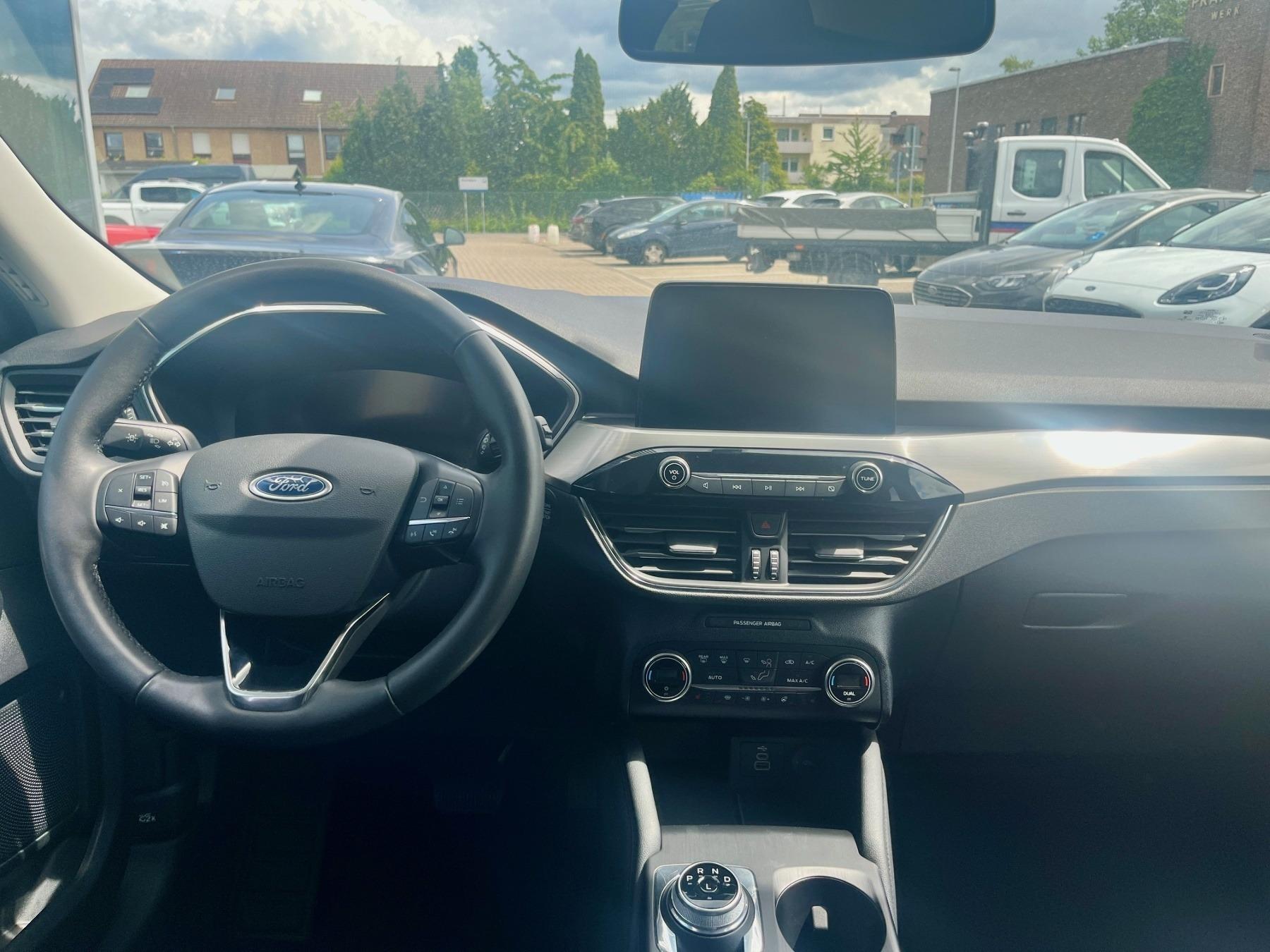 FORD 2.5 Duratec Plug-in-Hybrid PHEV Titanium FORD 2.5 Duratec Plug-in-Hybrid PHEV Titanium
