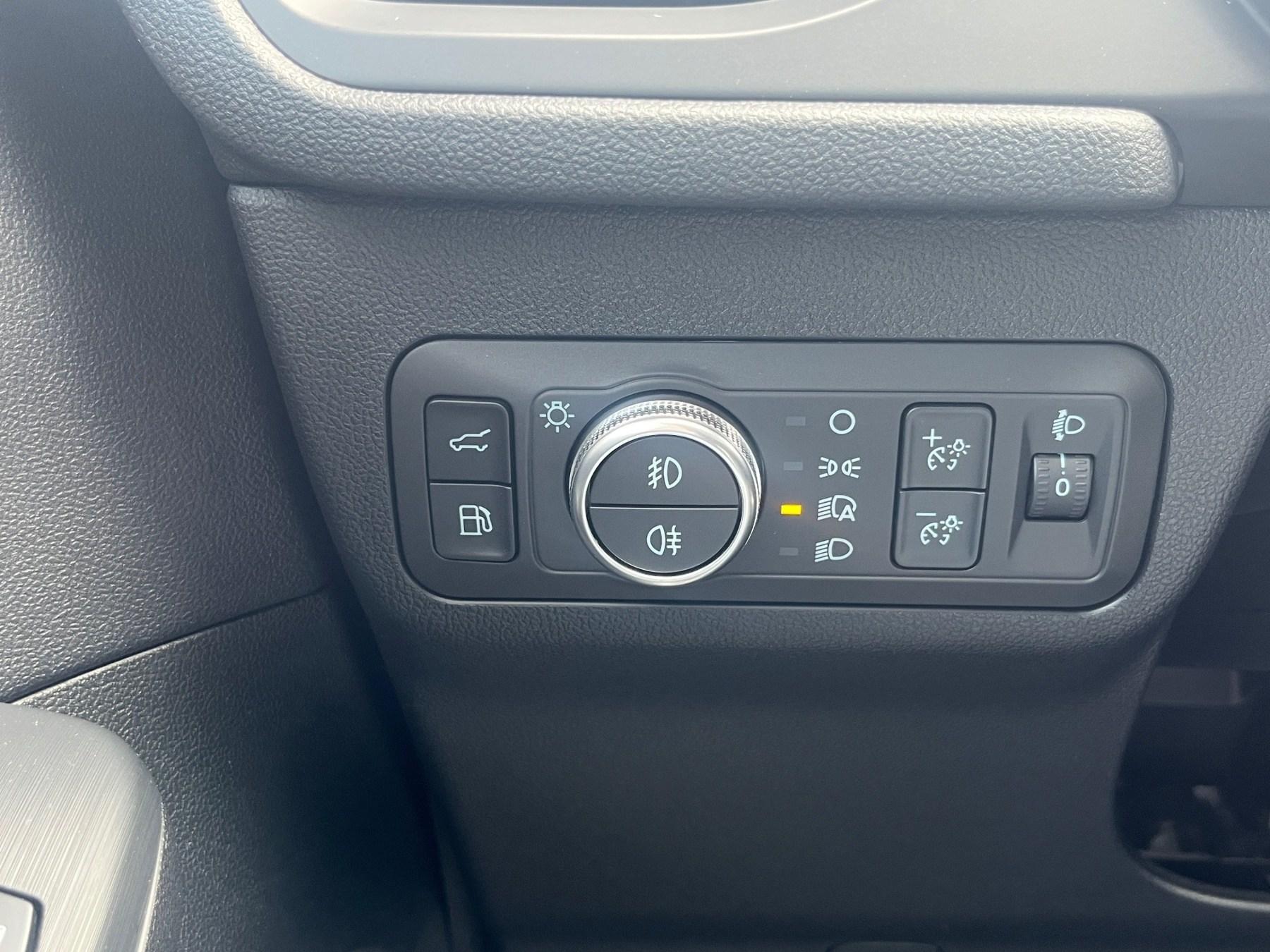 FORD 2.5 Duratec Plug-in-Hybrid PHEV Titanium FORD 2.5 Duratec Plug-in-Hybrid PHEV Titanium