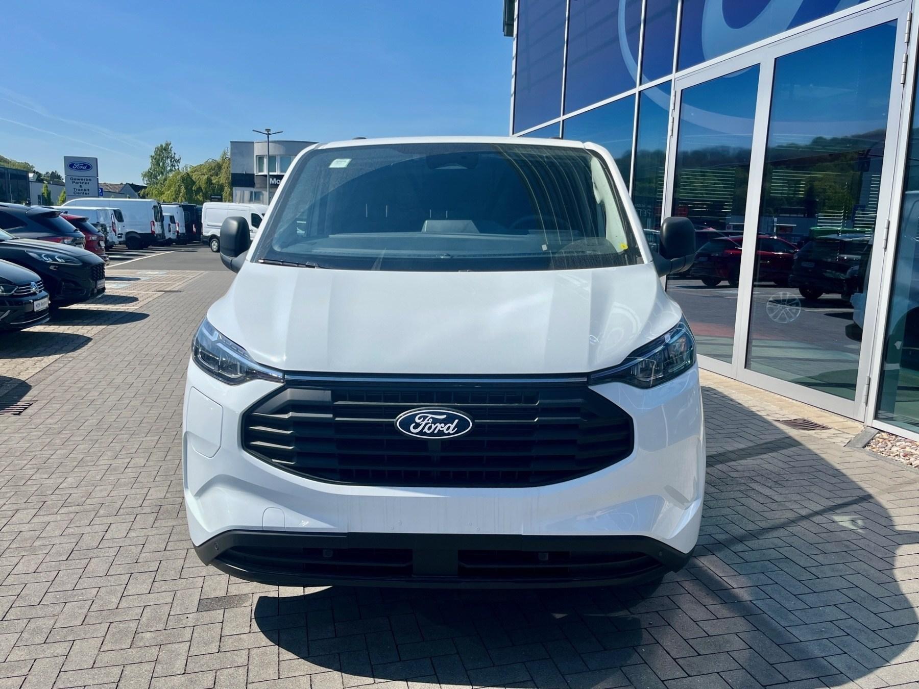 FORD 2.5 PHEV 320 L1 Trend FORD 2.5 PHEV 320 L1 Trend