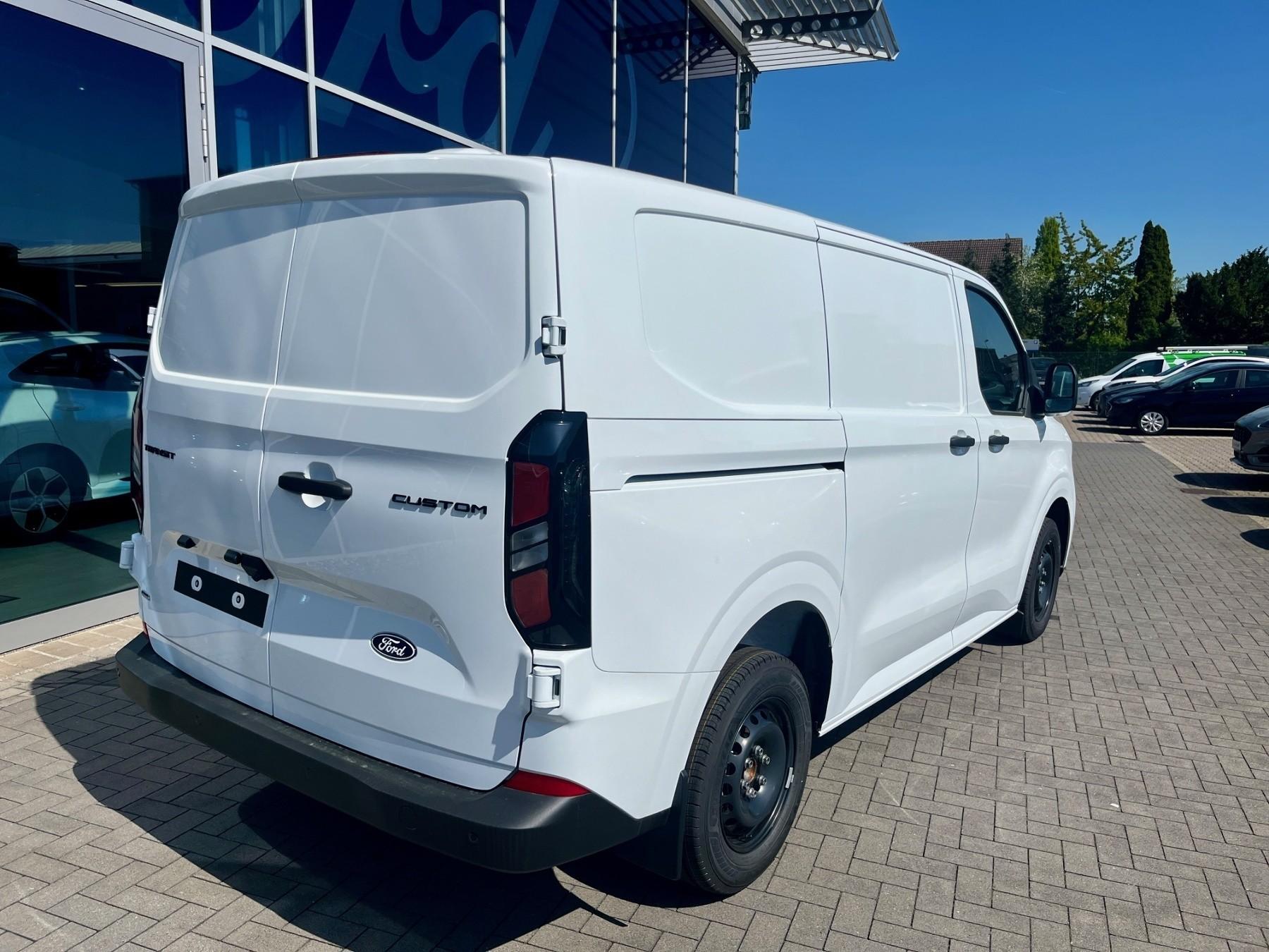 FORD 2.5 PHEV 320 L1 Trend FORD 2.5 PHEV 320 L1 Trend