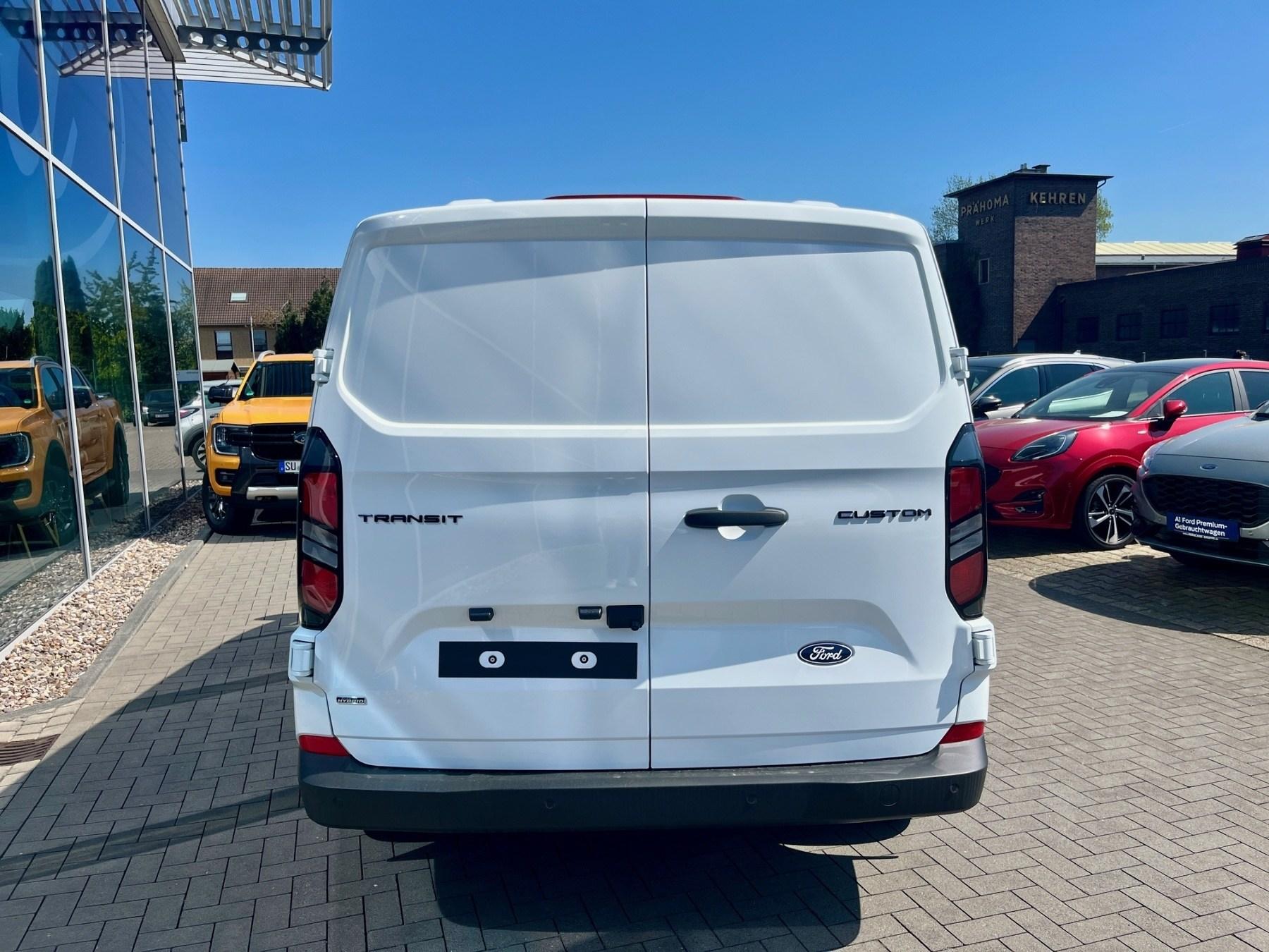FORD 2.5 PHEV 320 L1 Trend FORD 2.5 PHEV 320 L1 Trend