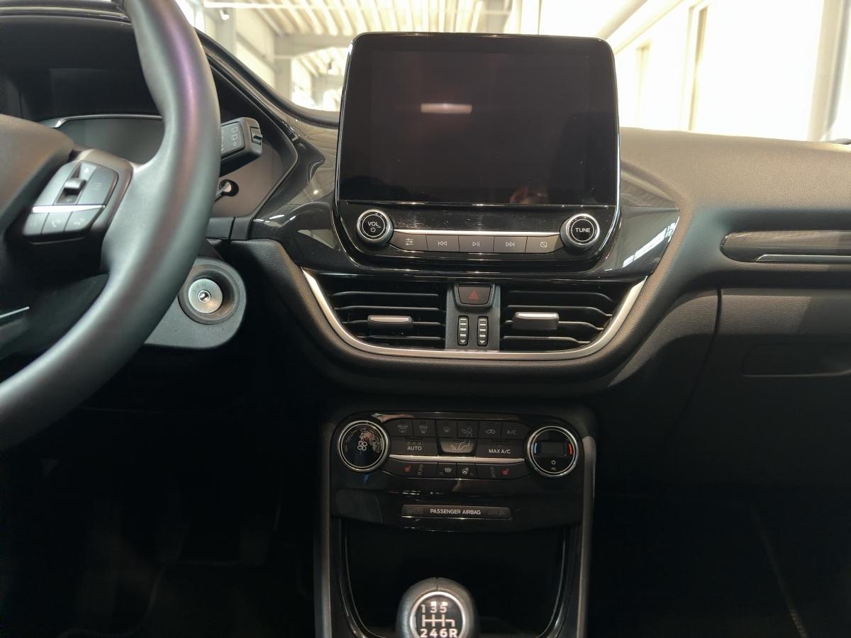 FORD Titanium X 125 PS FORD Titanium X 125 PS