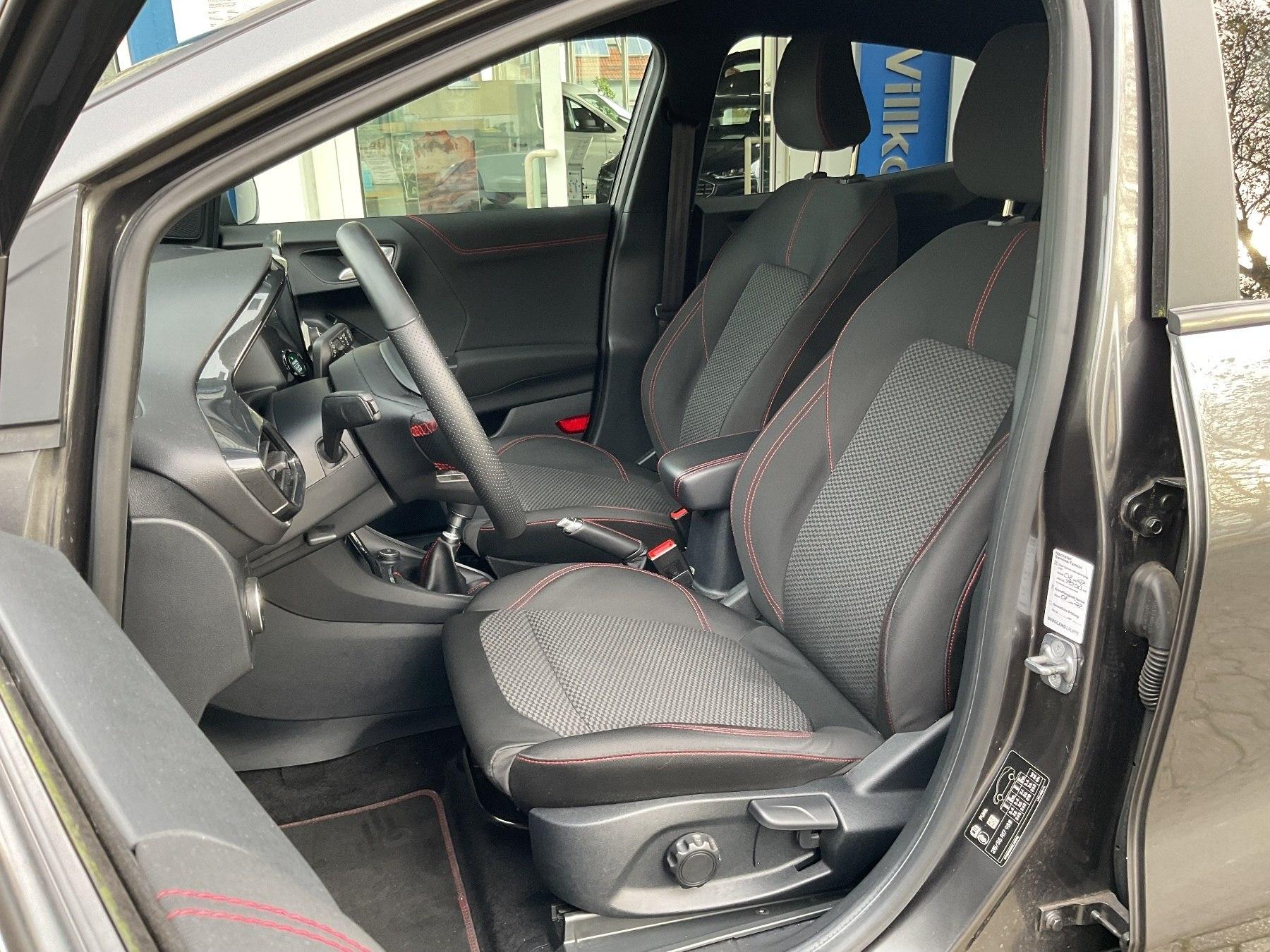 FORD ST-Line MHEV *LED*GRA*PDC*SHZ*Ke*NAVI*LM* FORD ST-Line MHEV *LED*GRA*PDC*SHZ*Ke*NAVI*LM*