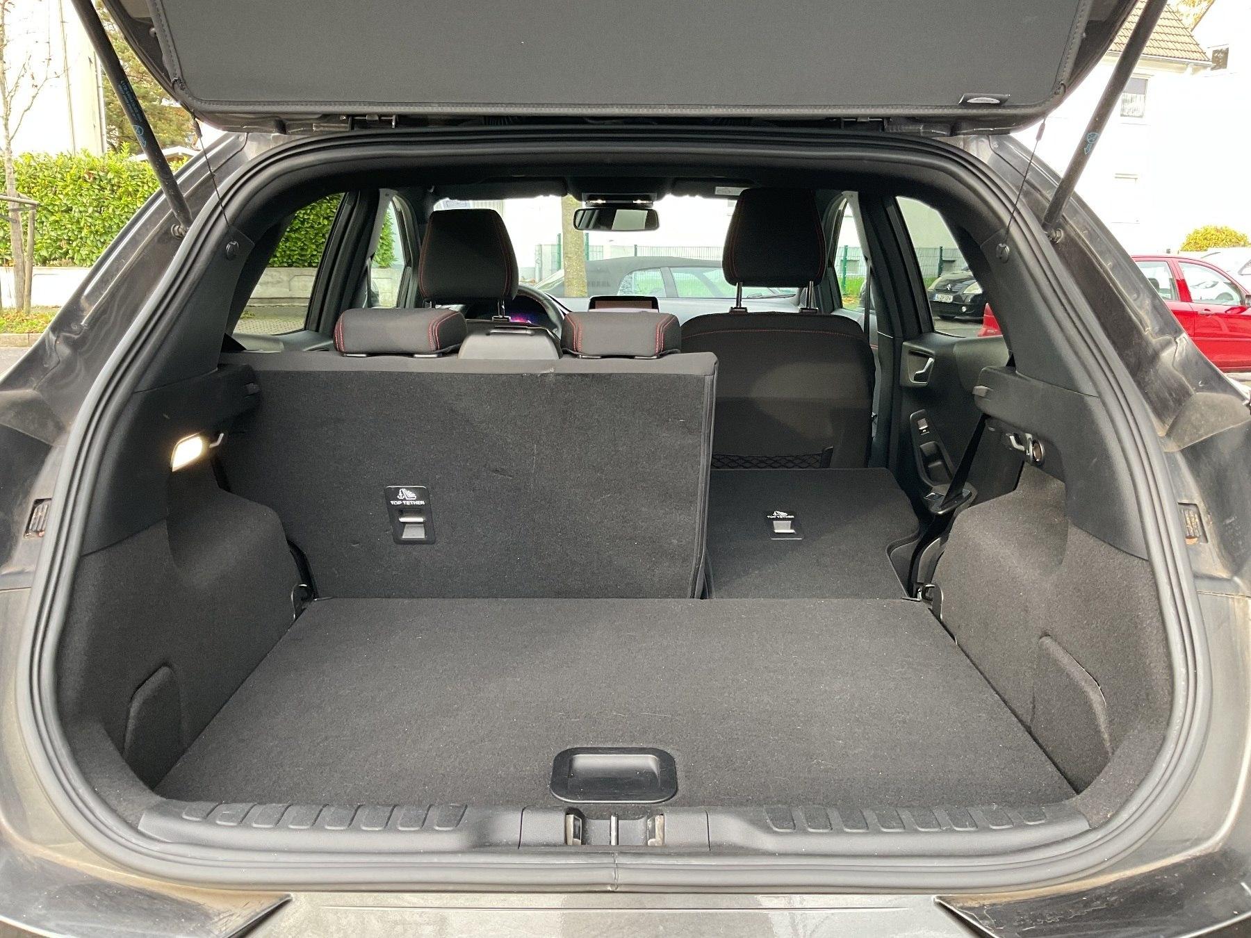 FORD ST-Line MHEV *LED*GRA*PDC*SHZ*Ke*NAVI*LM* FORD ST-Line MHEV *LED*GRA*PDC*SHZ*Ke*NAVI*LM*