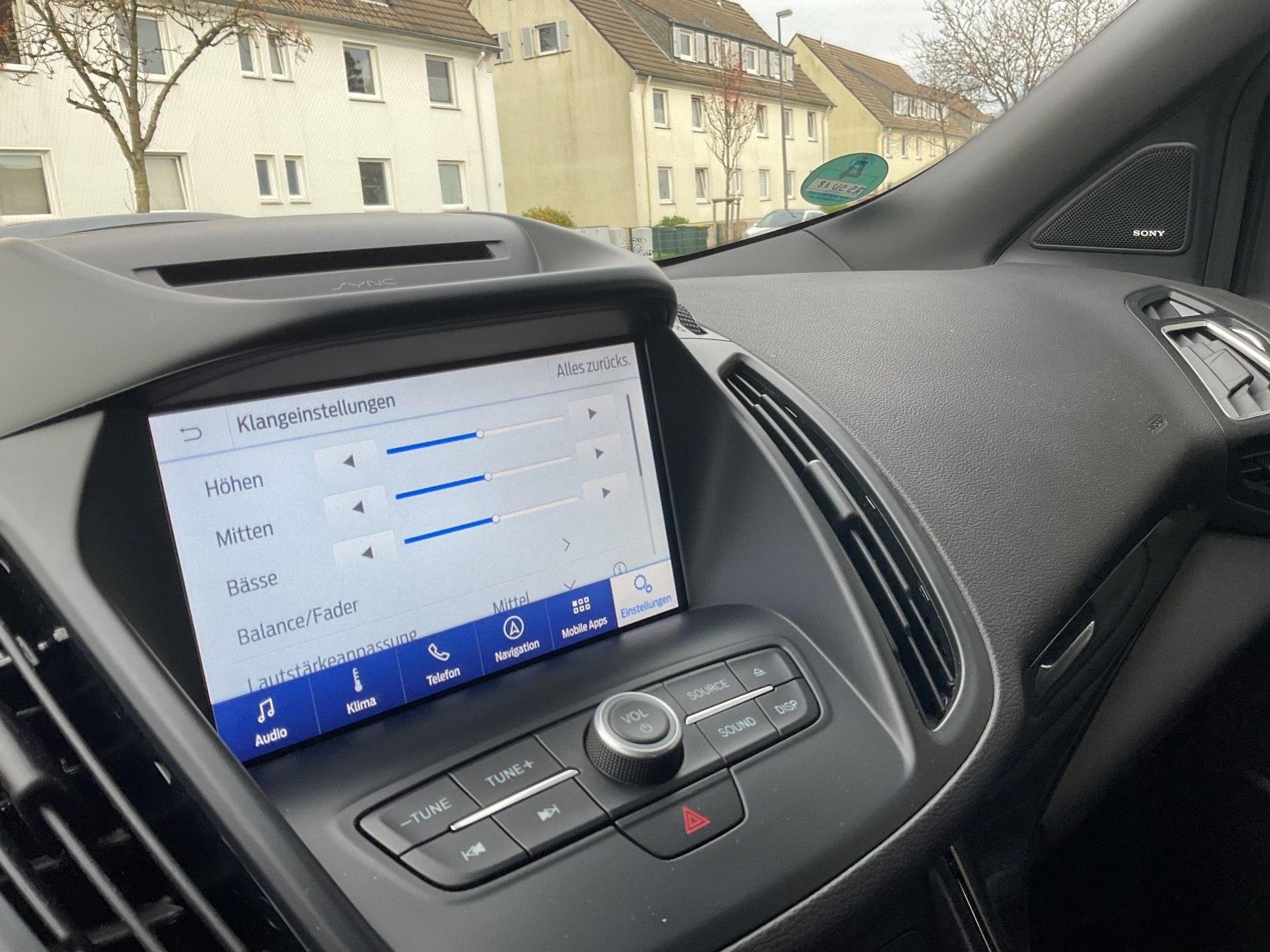 FORD ST-Line *GJR*SHZ*RFK*PDC*Xenon*NAVI*Ke*CD* FORD ST-Line *GJR*SHZ*RFK*PDC*Xenon*NAVI*Ke*CD*