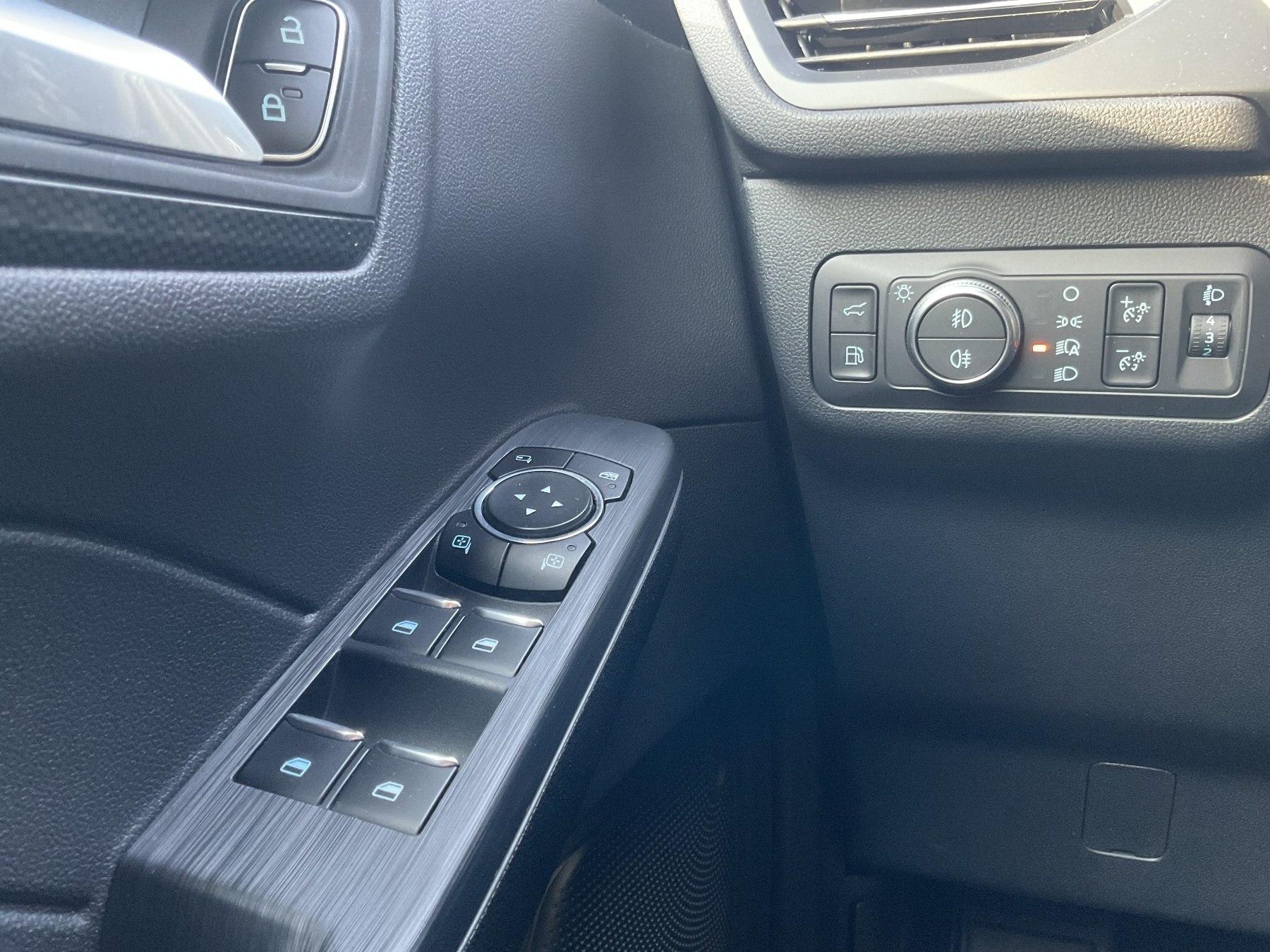 FORD ST-Line X PHEV *LED*B&O*AHK*SHZ*NAVI*RFK* FORD ST-Line X PHEV *LED*B&O*AHK*SHZ*NAVI*RFK*