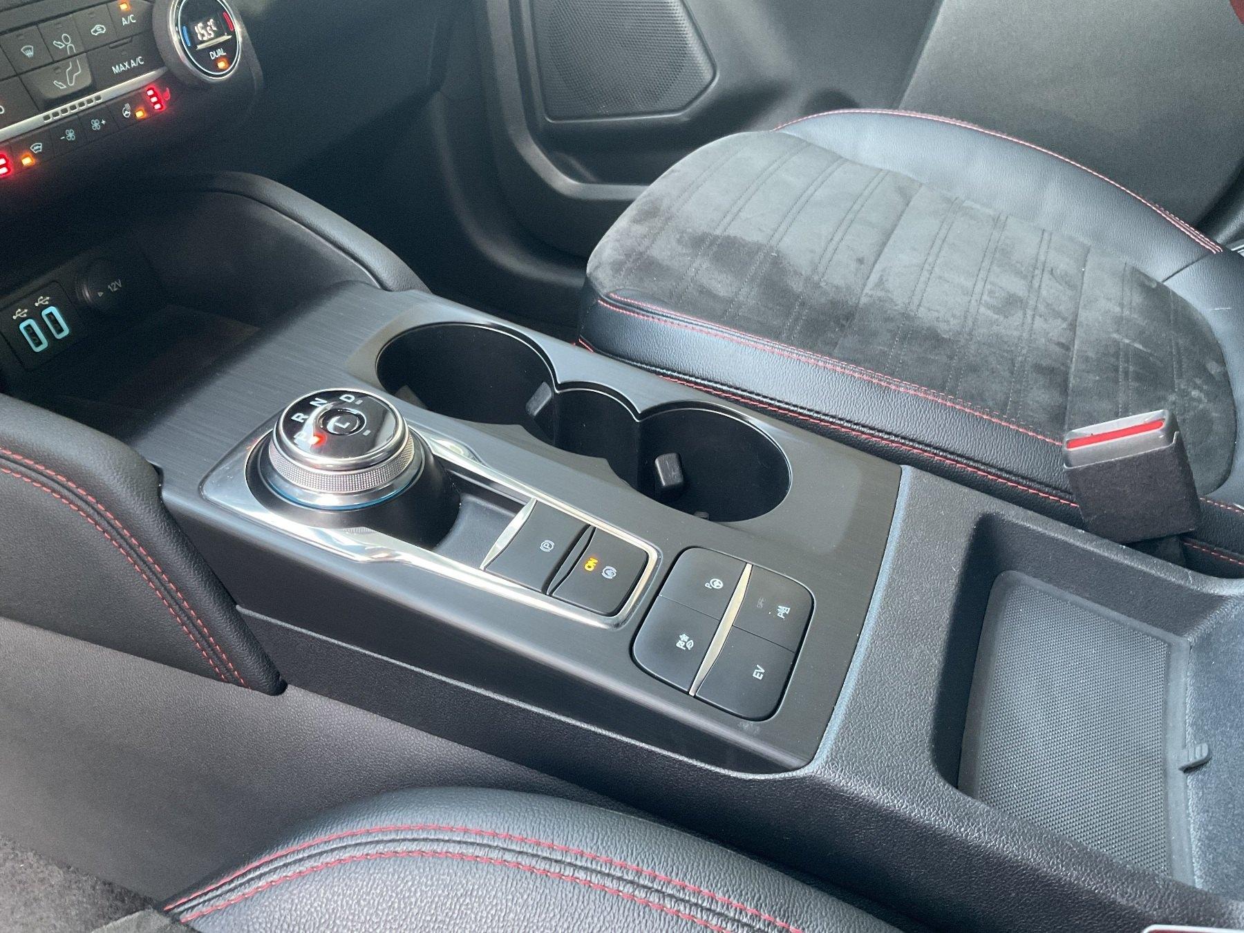 FORD ST-Line X PHEV *LED*B&O*AHK*SHZ*NAVI*RFK* FORD ST-Line X PHEV *LED*B&O*AHK*SHZ*NAVI*RFK*