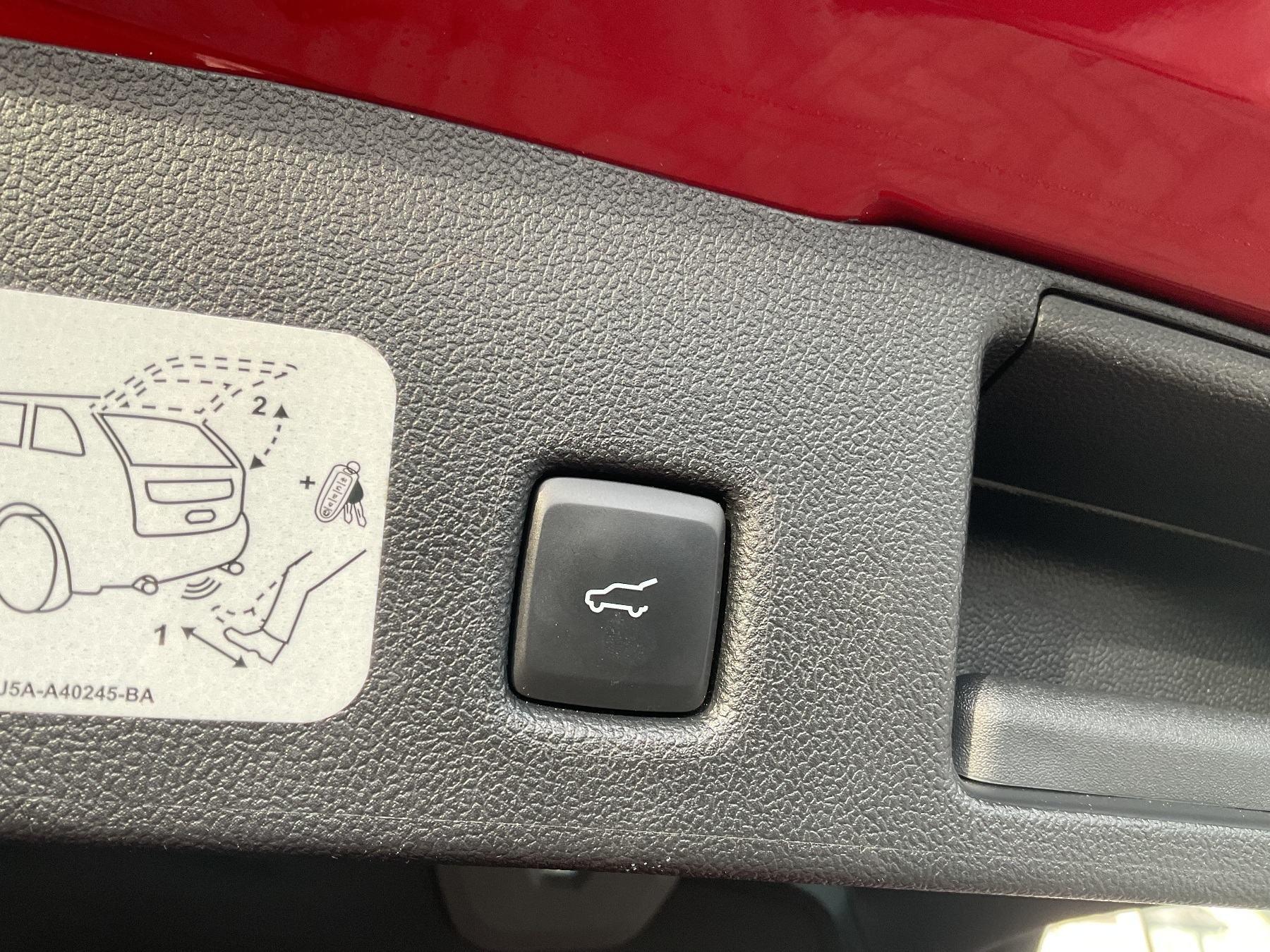 FORD ST-Line X PHEV *LED*B&O*AHK*SHZ*NAVI*RFK* FORD ST-Line X PHEV *LED*B&O*AHK*SHZ*NAVI*RFK*