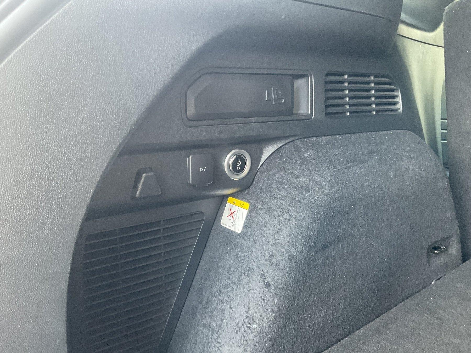 FORD ST-Line X PHEV *LED*B&O*AHK*SHZ*NAVI*RFK* FORD ST-Line X PHEV *LED*B&O*AHK*SHZ*NAVI*RFK*