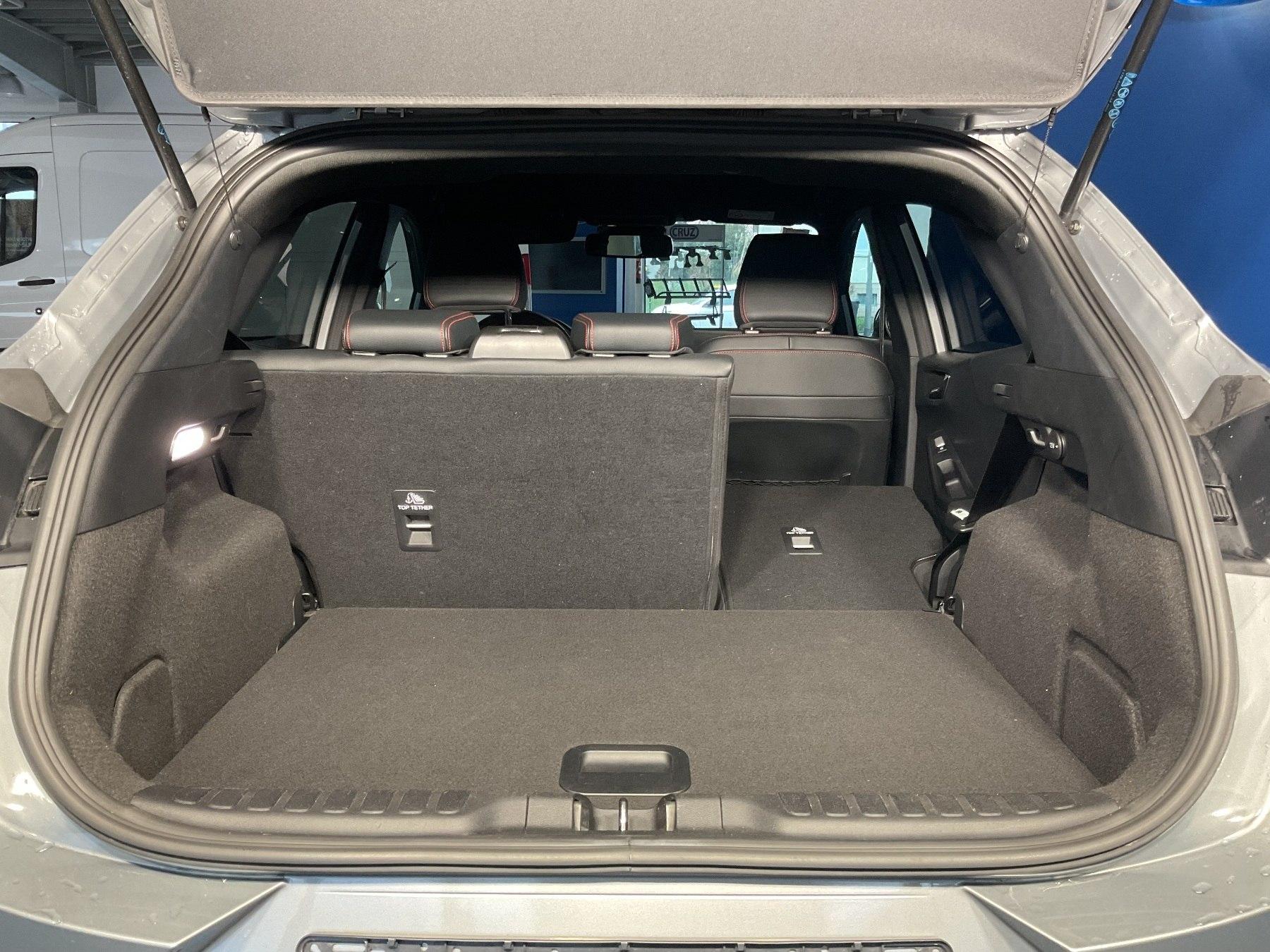 FORD ST-Line X MHEV *LED*SHZ*Ke*iACC*RFK*PDC*B&O FORD ST-Line X MHEV *LED*SHZ*Ke*iACC*RFK*PDC*B&O