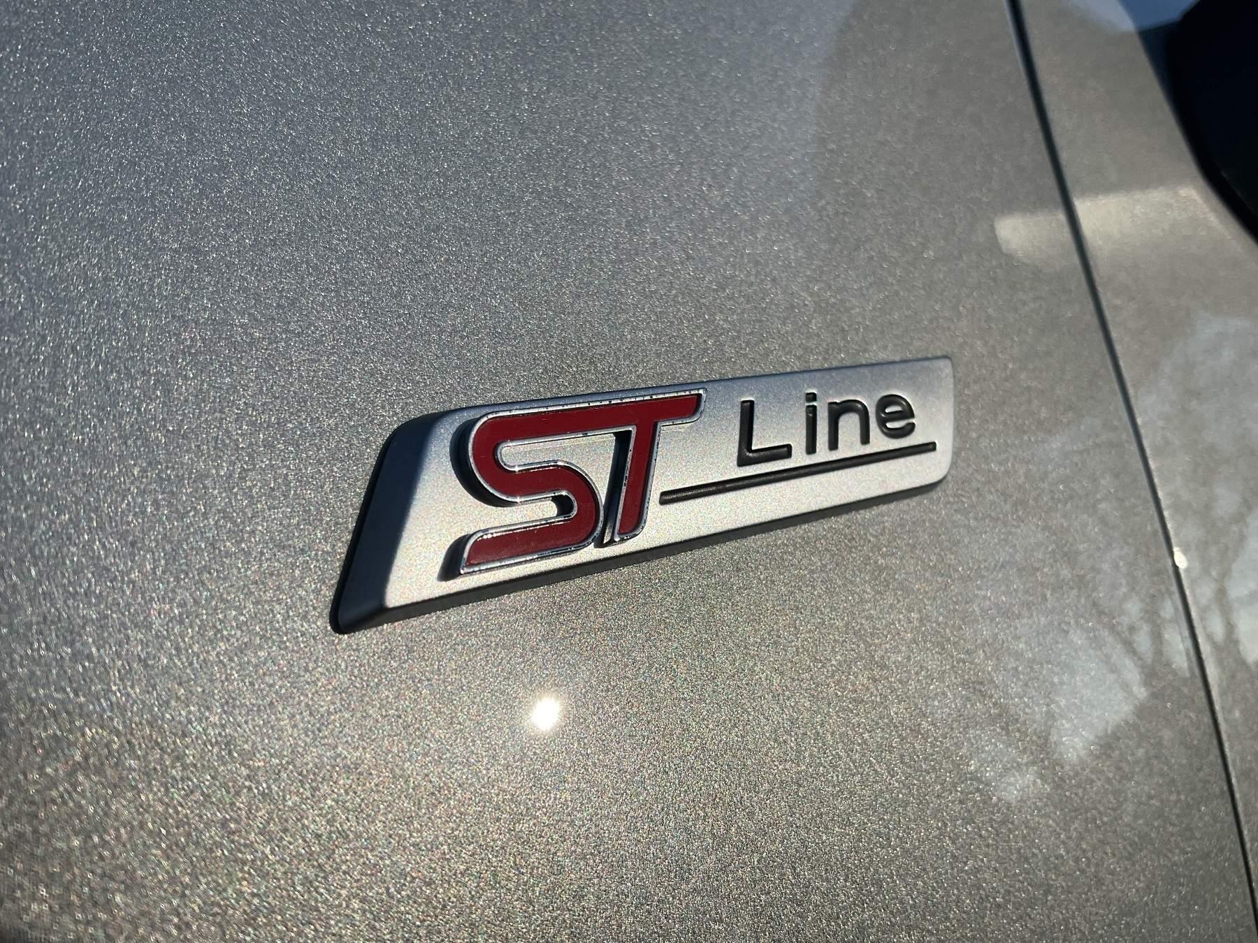 FORD ST-Line MHEV Automatik *LED*SHZ*PDC*NAVI*Ke FORD ST-Line MHEV Automatik *LED*SHZ*PDC*NAVI*Ke